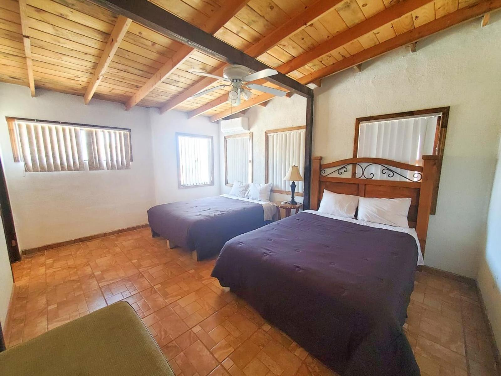 Selah * Ensenada