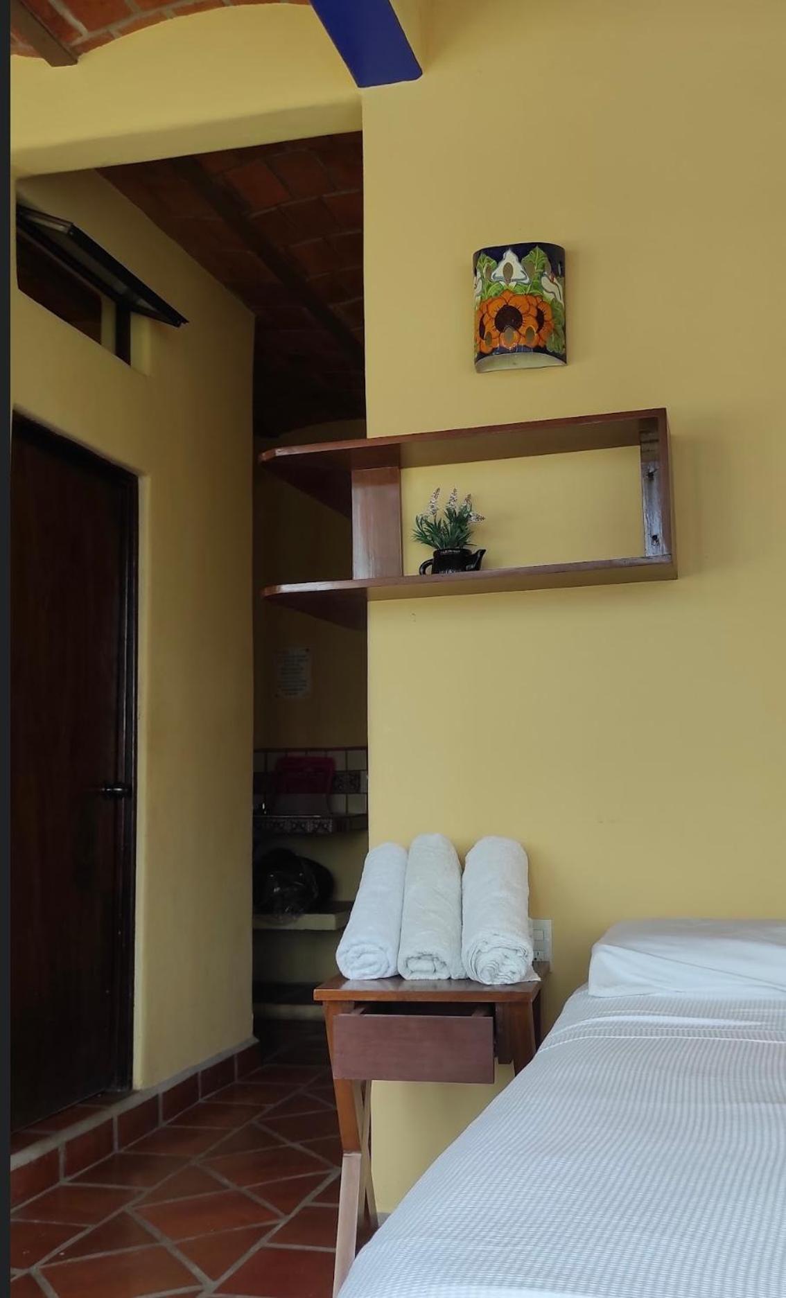 Hotel Flores Los Ayala