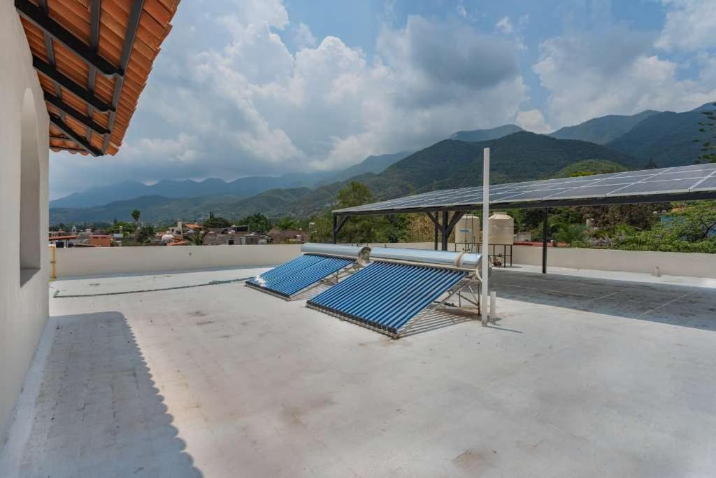 Spacious Studio With Outdoor Pool Apartment