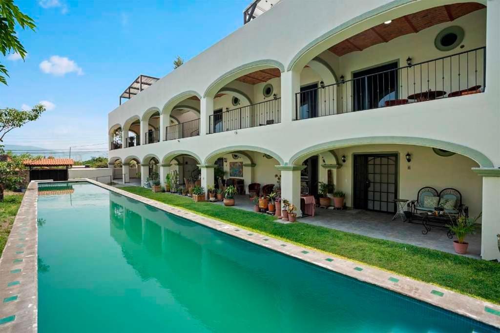 Apartment Spacious Studio With Outdoor Pool