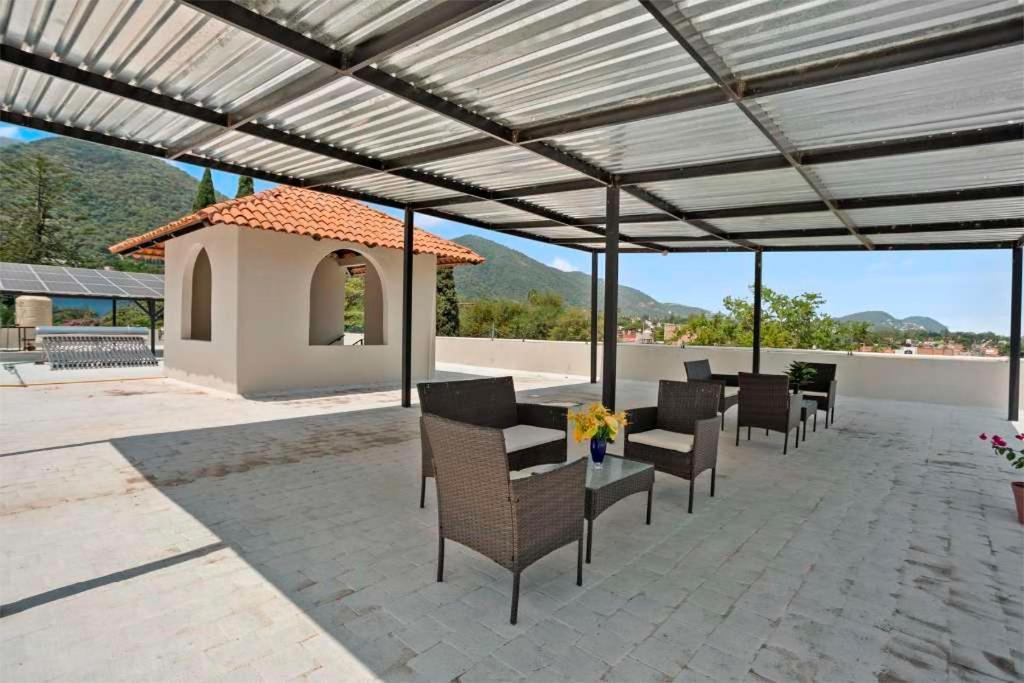 Spacious Studio With Outdoor Pool Apartment *