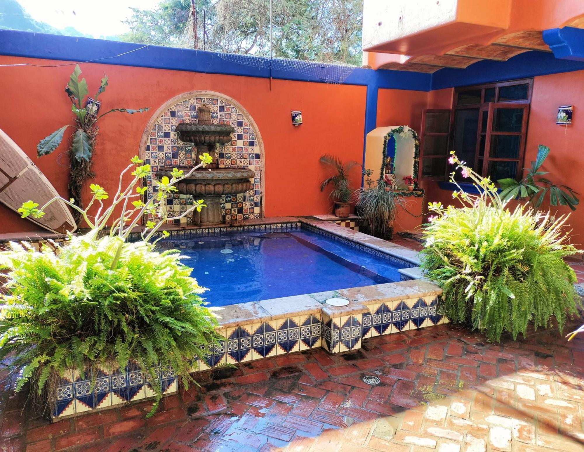 Flores Hotel