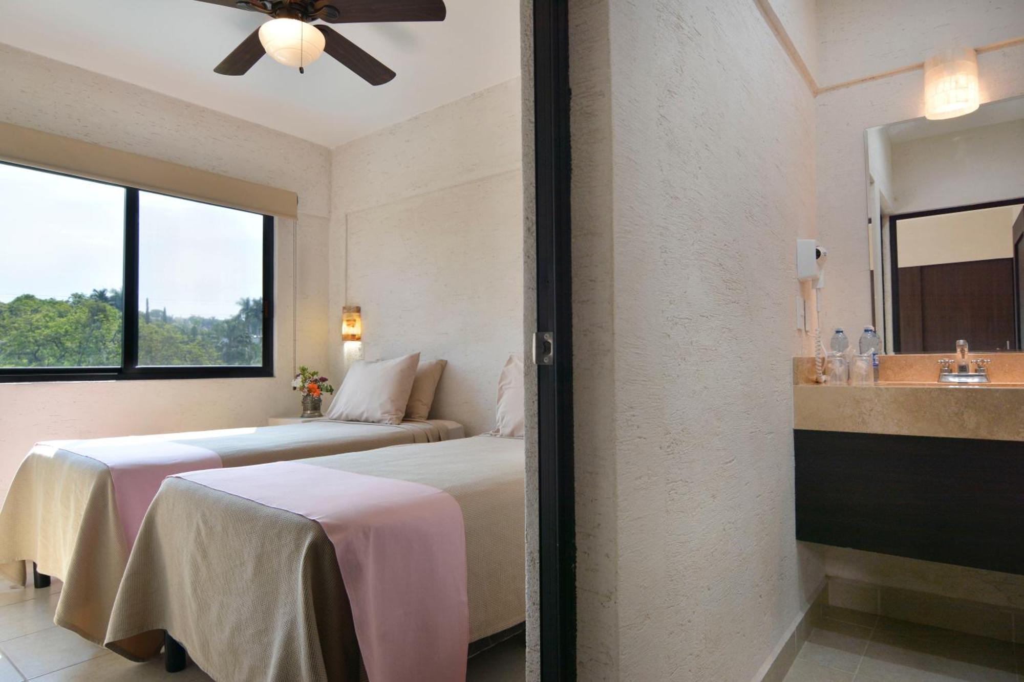 Hotel Coral Cuernavaca & Temixco