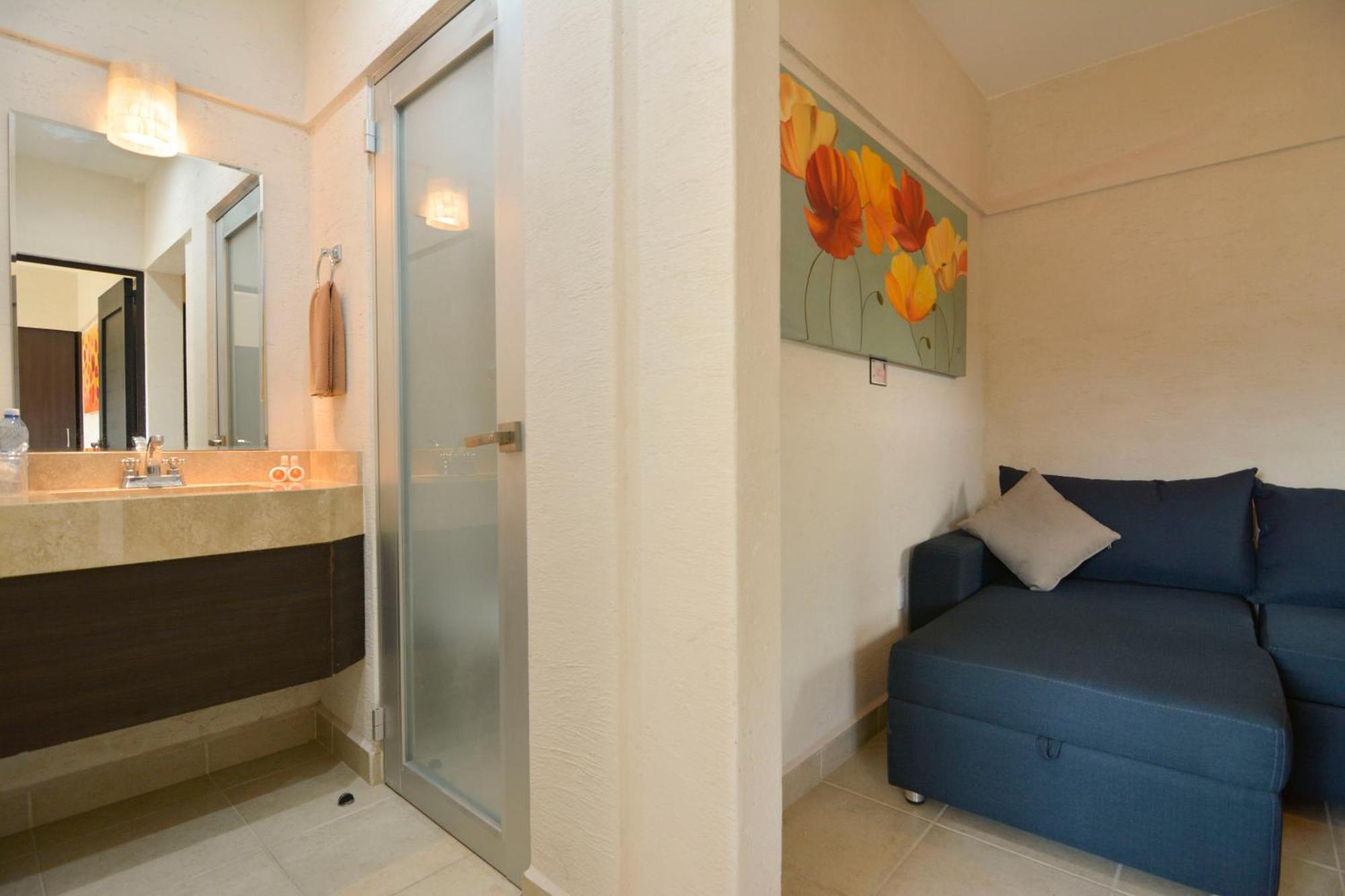 Coral Cuernavaca & 4* Temixco