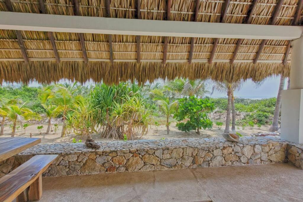 Villa Casa Olivacea - Beachfront *