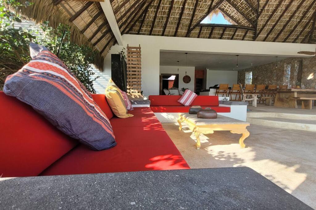 Villa Casa Olivacea - Beachfront