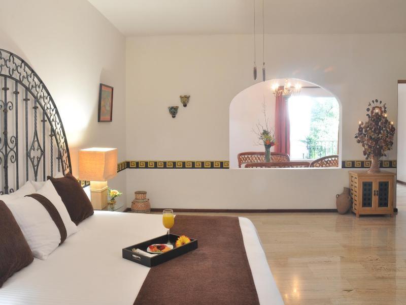 Mision Grand Hotel