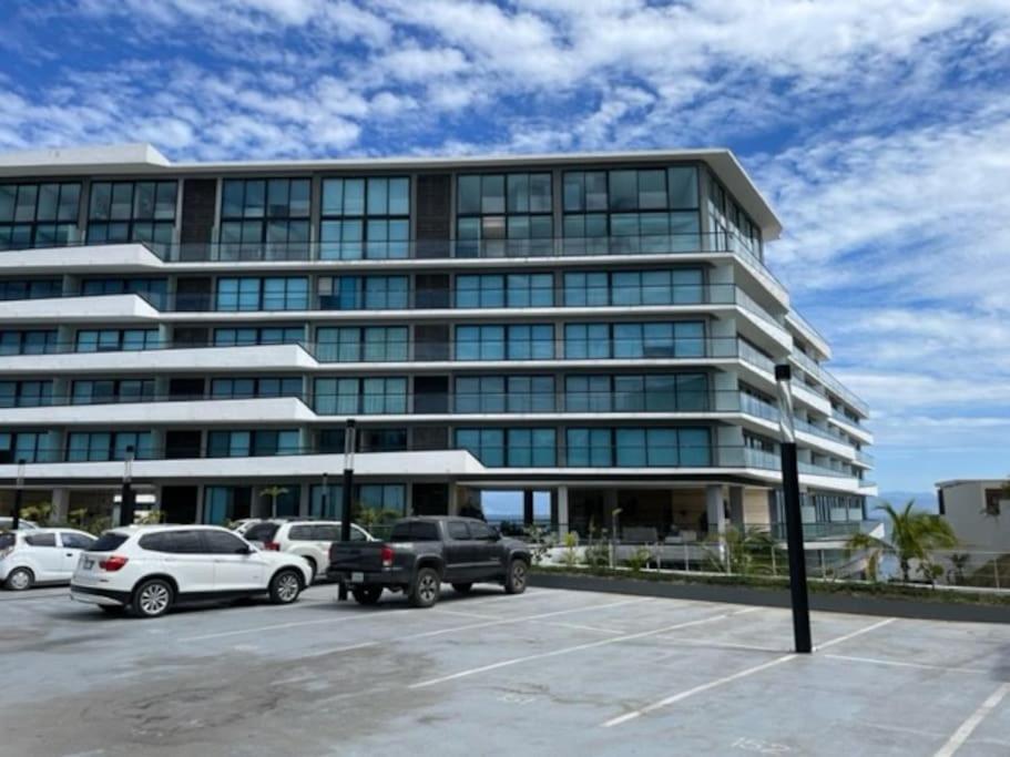 Apartment Fantastic Designer Apartment, Beachfront! *