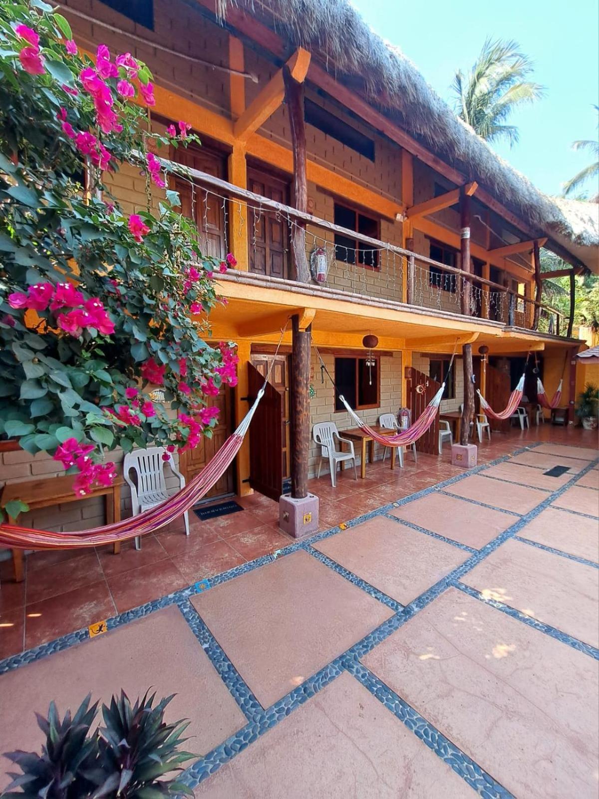 Hotelito Swiss Oasis - Playa Zicatela - Adults Only
