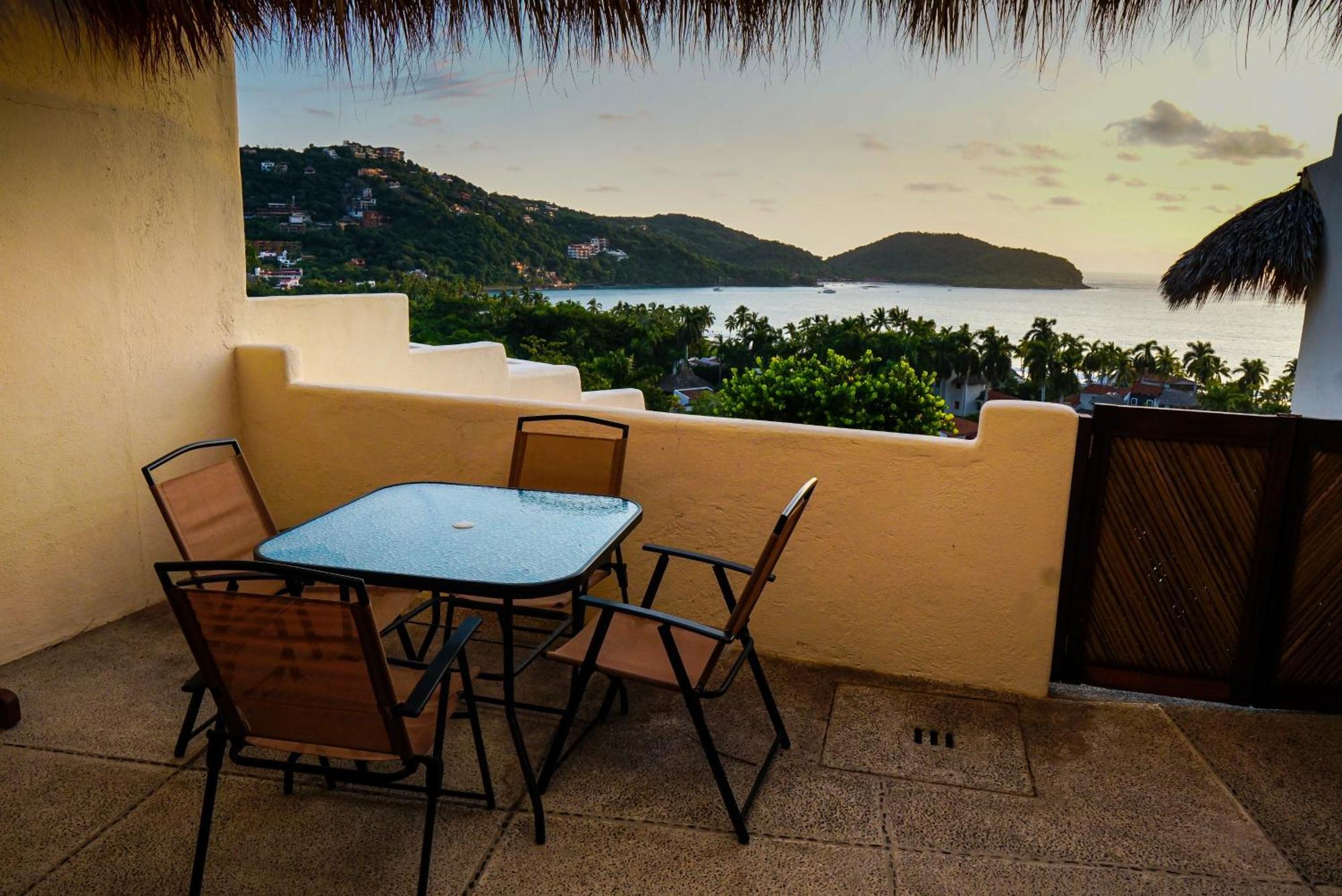 San Sebastian * Zihuatanejo