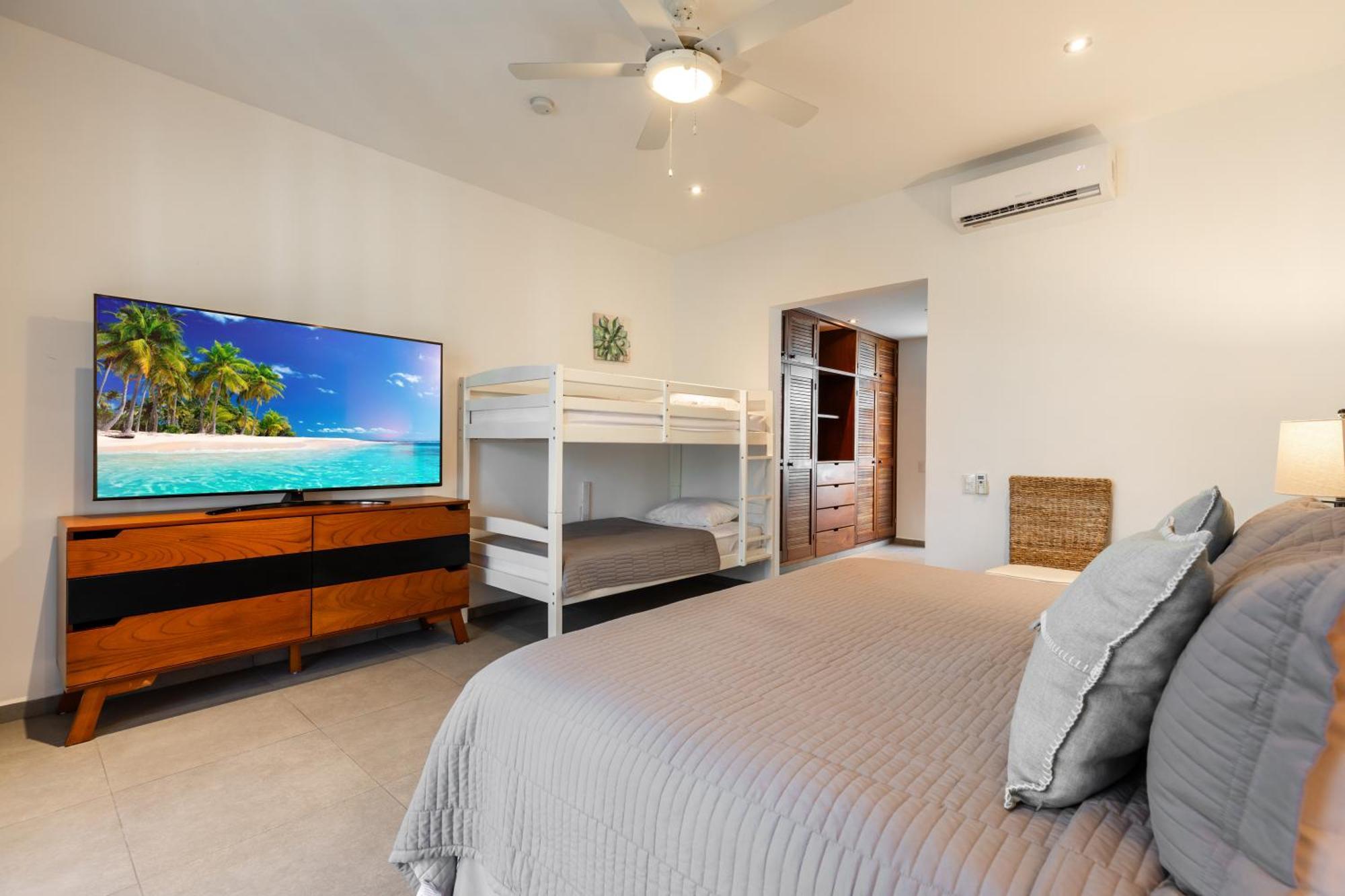 Villa Casa Seven Ocean Front With Private C Hef Included