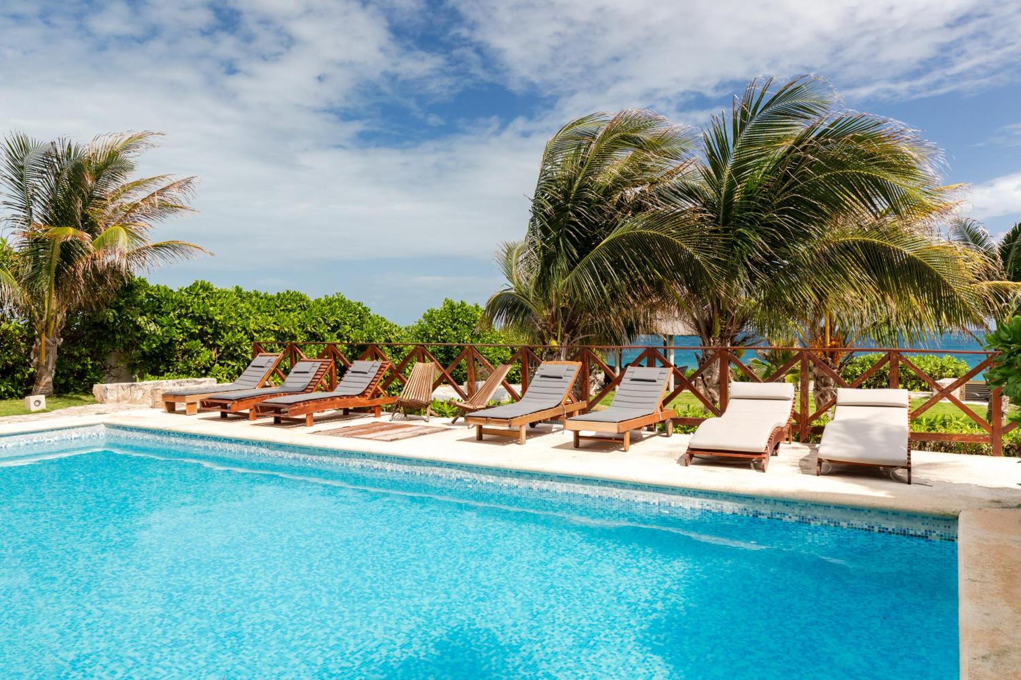Villa Casa Seven Ocean Front With Private C Hef Included