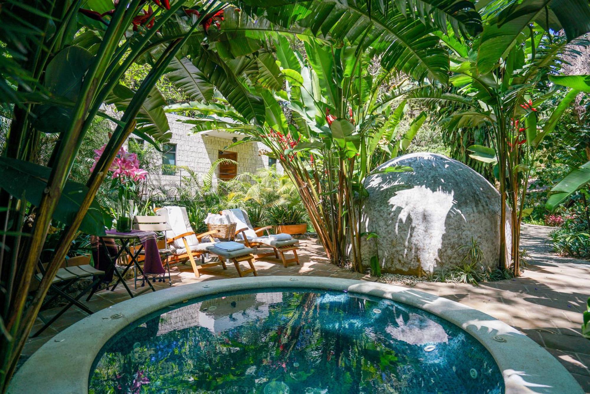 Hotel Amomoxtli