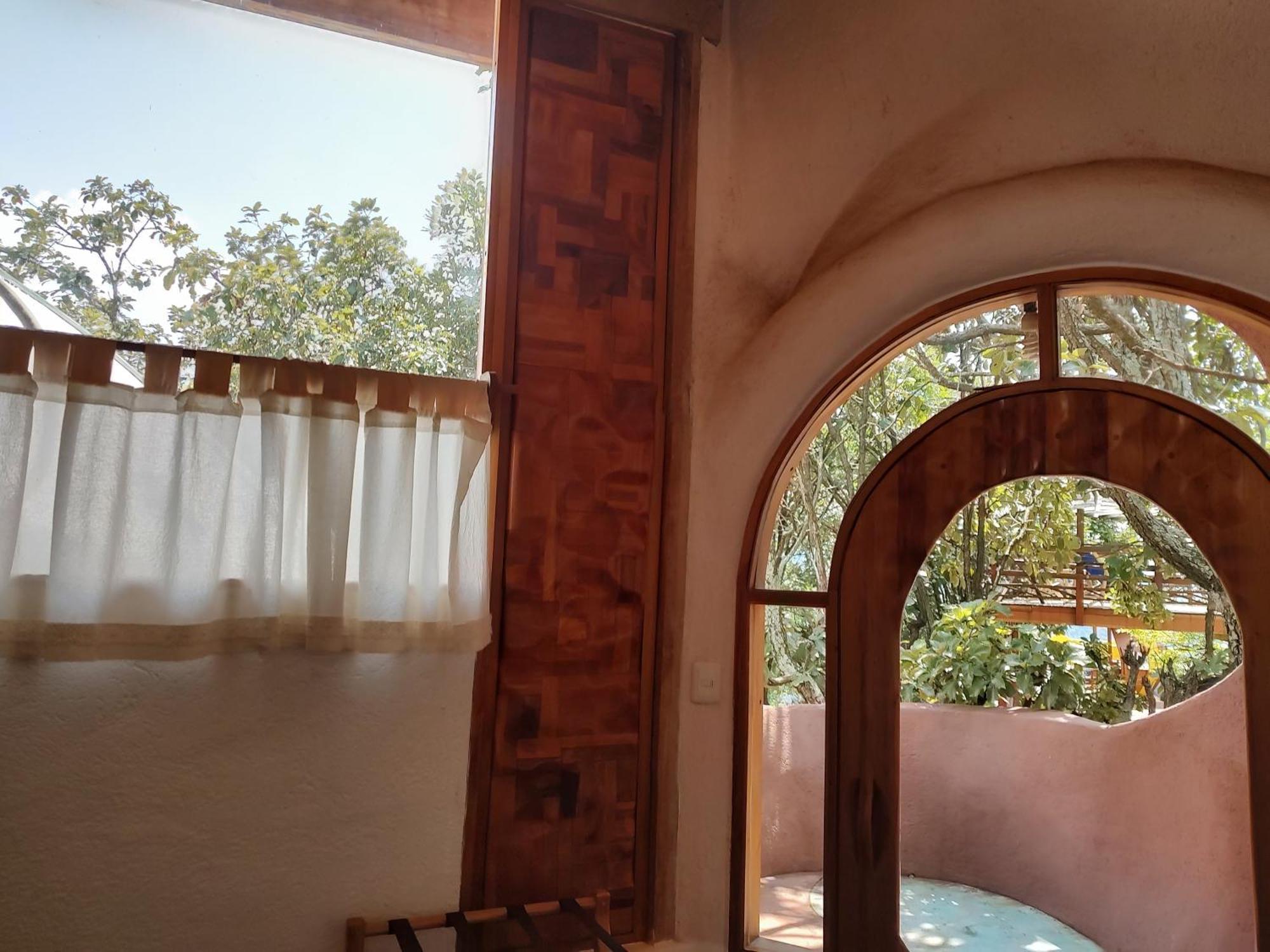 El Encinal De Flores Lodge