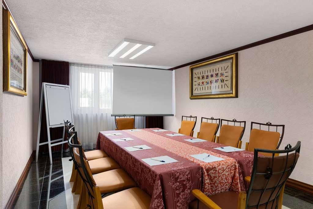 Howard Johnson By Wyndham Hotel 3*