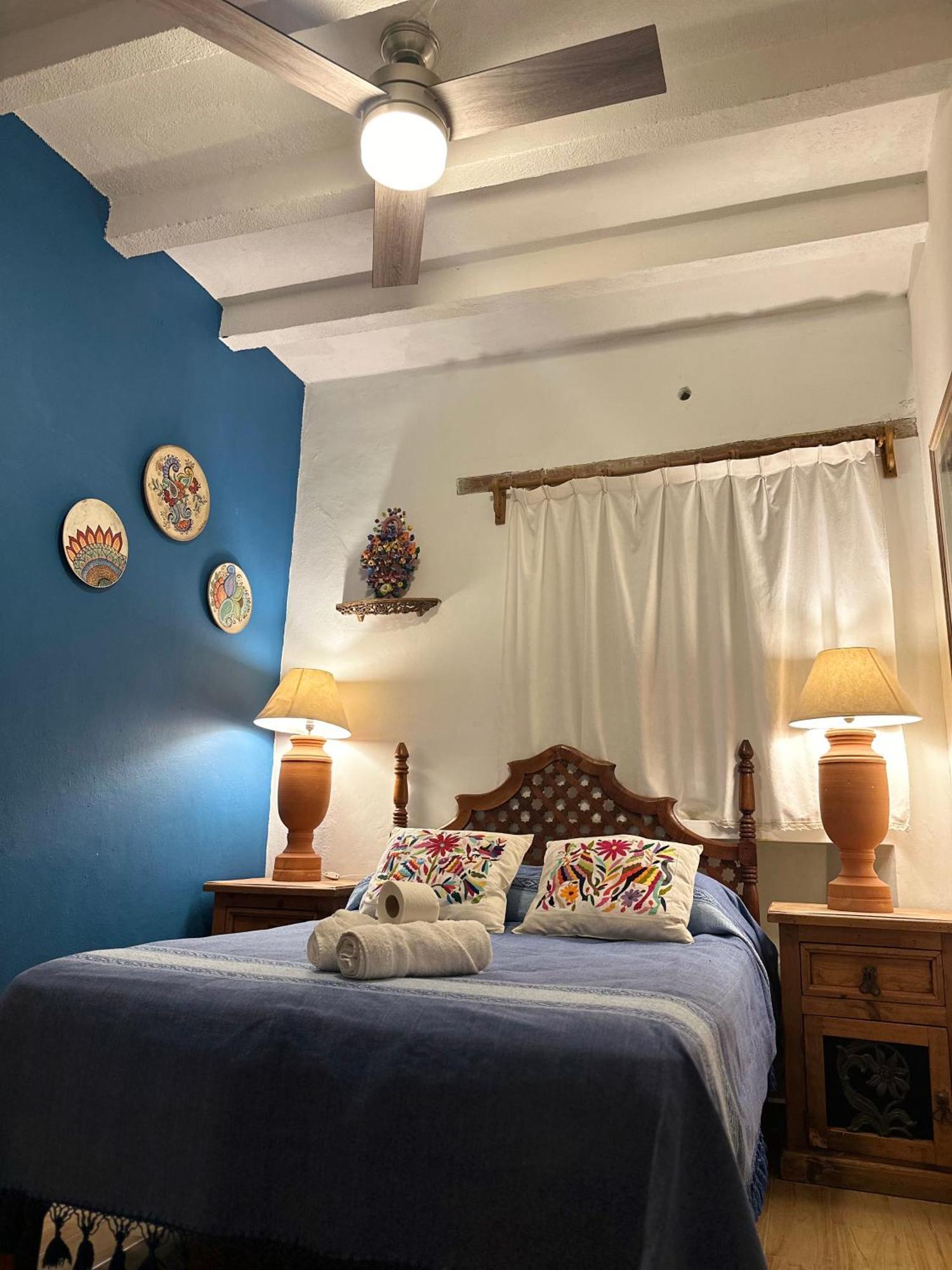 Casa Tecolote Hotel *