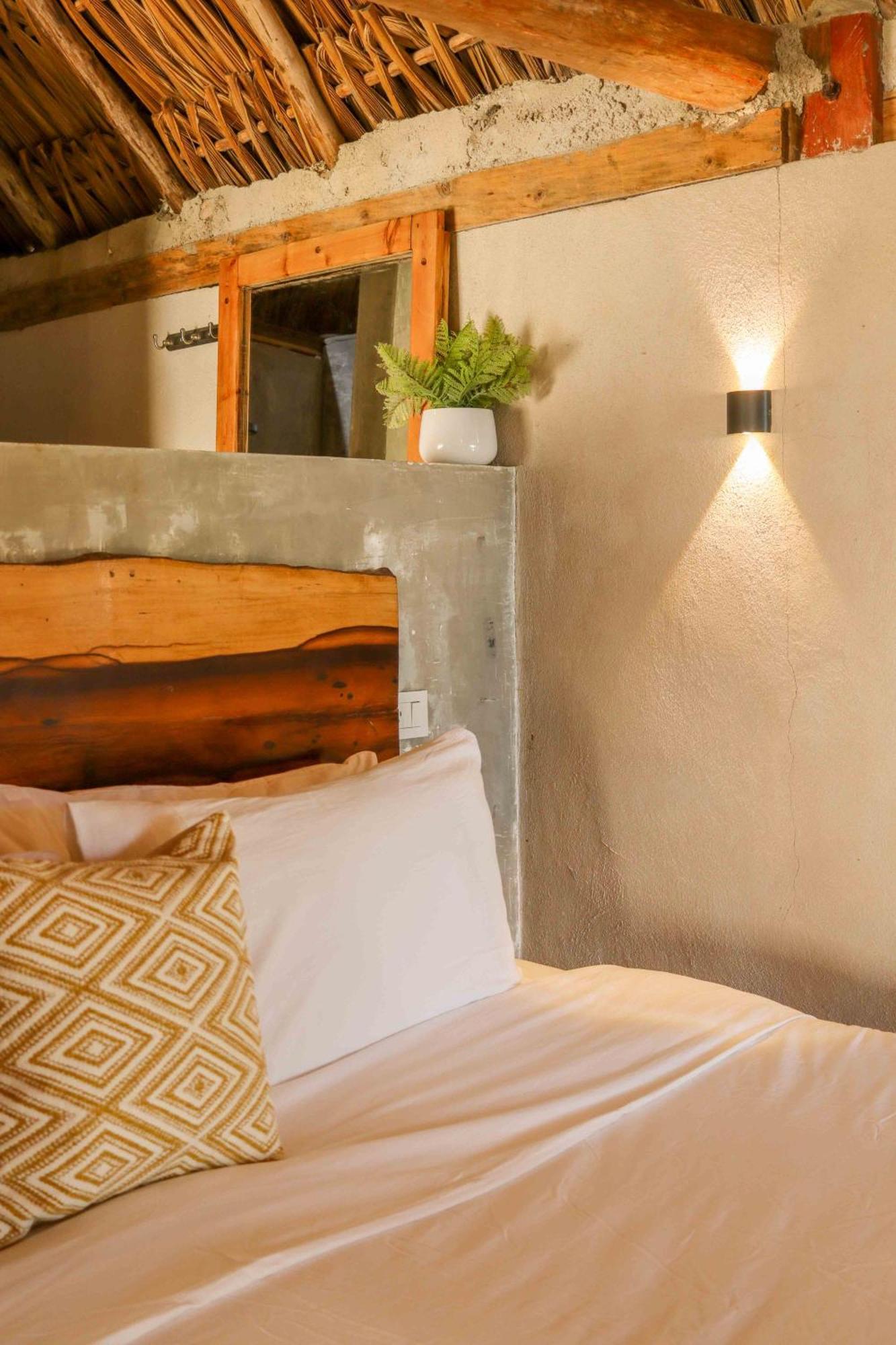 Casa Mate Beachfront Hotel 3*