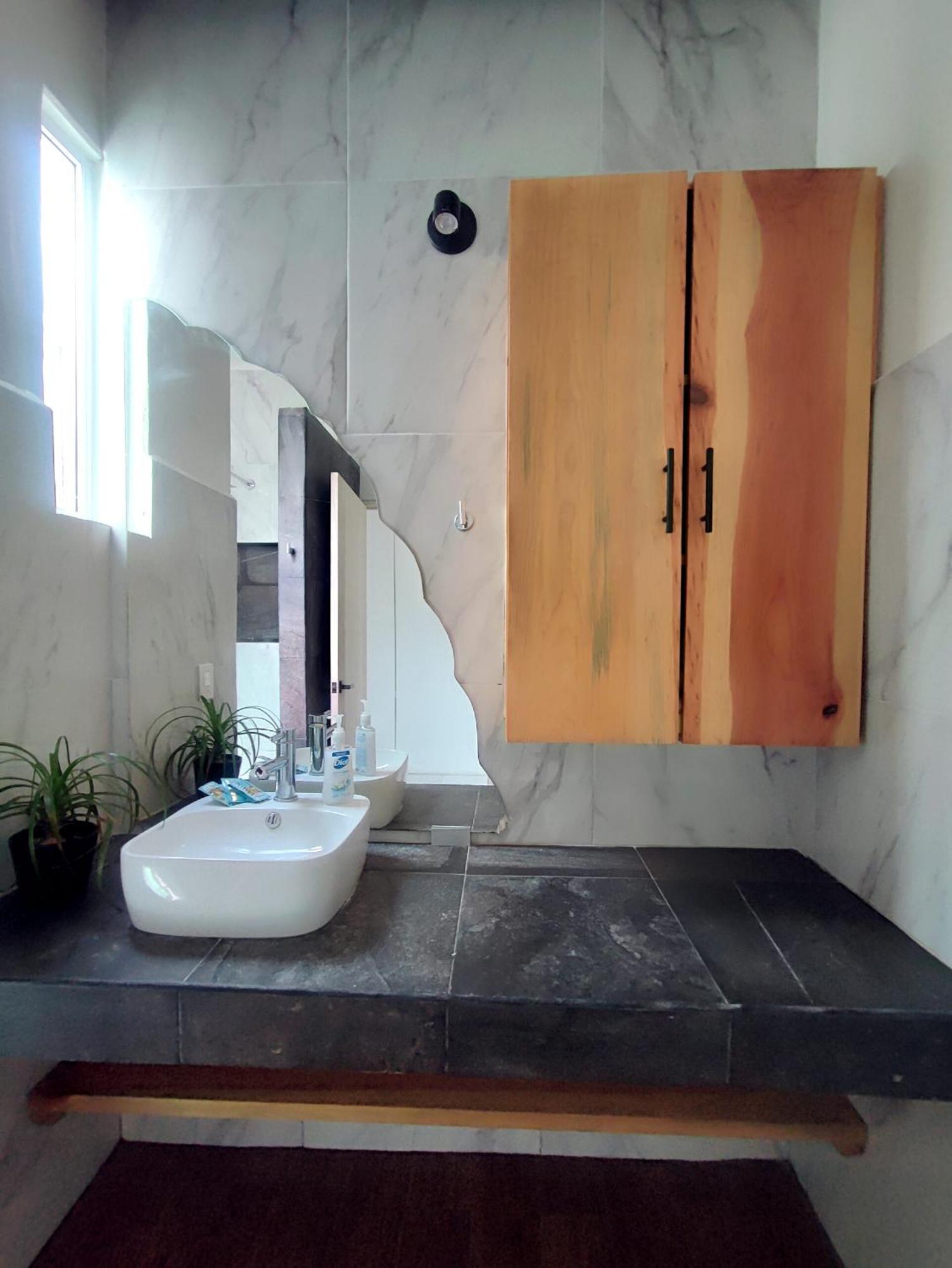 Adelfa Apartment *