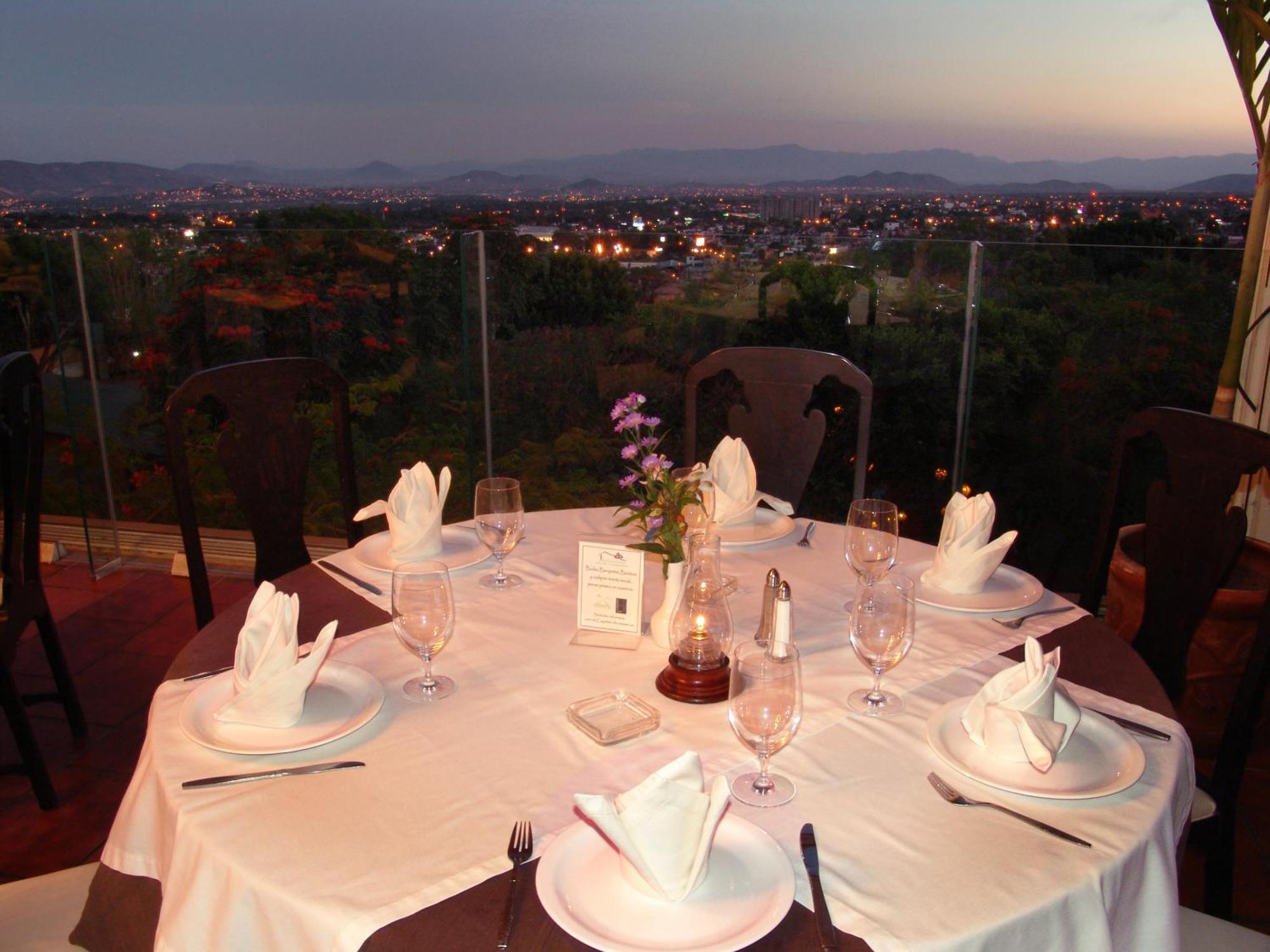 Del Conquistador Hotel