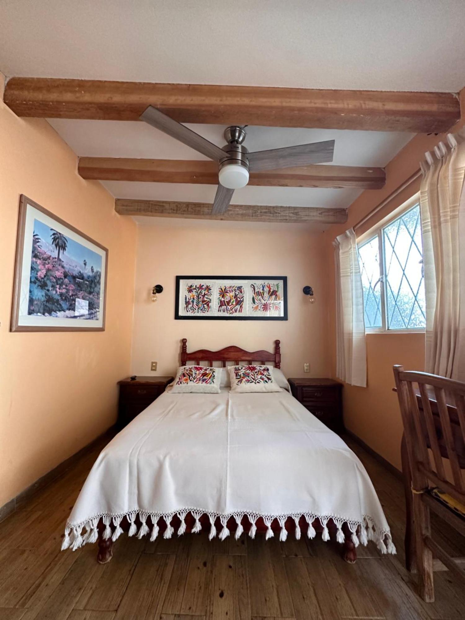 Casa Tecolote Hotel *