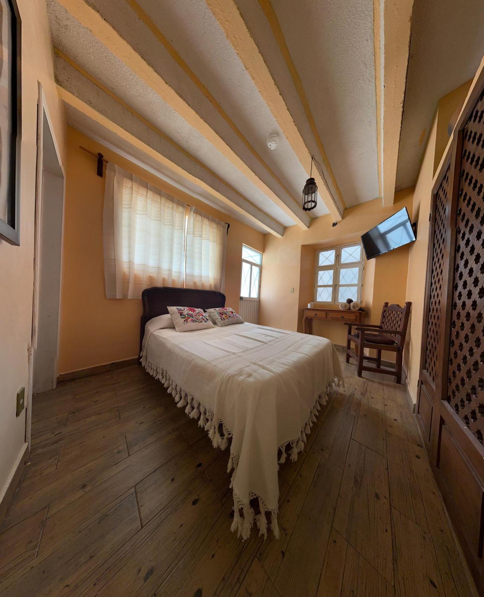 Casa Tecolote