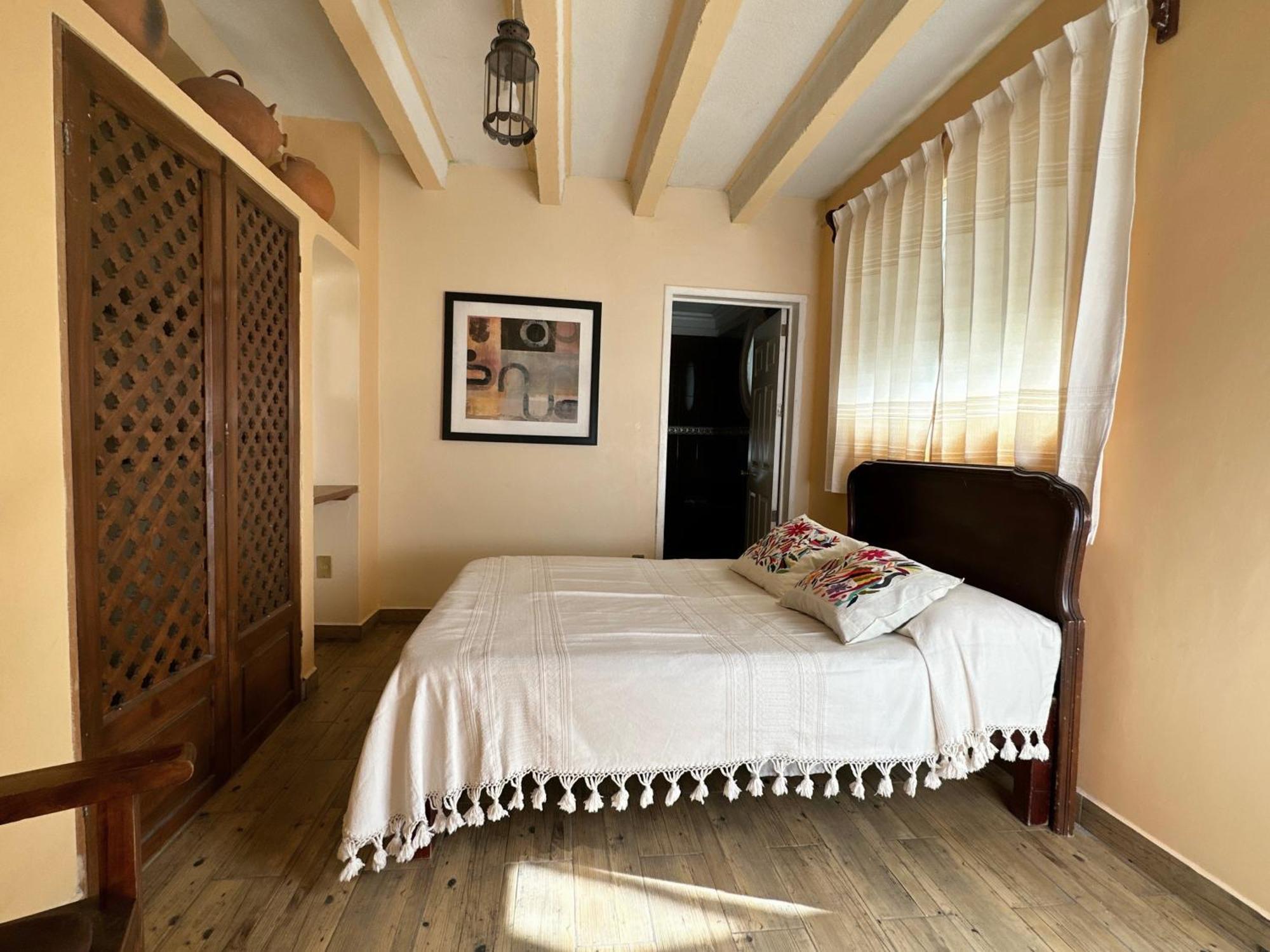 Casa Tecolote Hotel