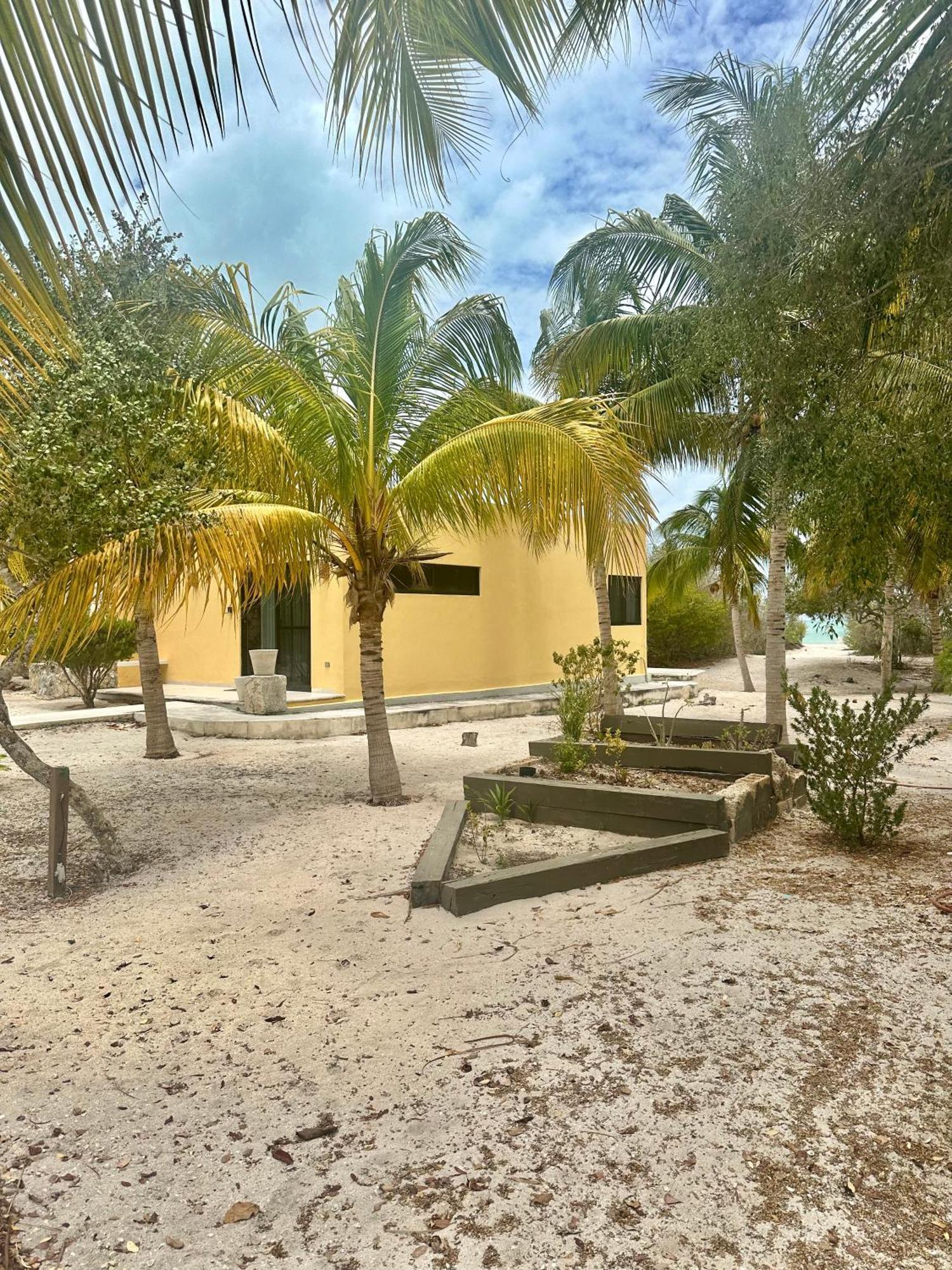 Holiday park Private 2-bedroom Beachfront In - Your Secluded Escape