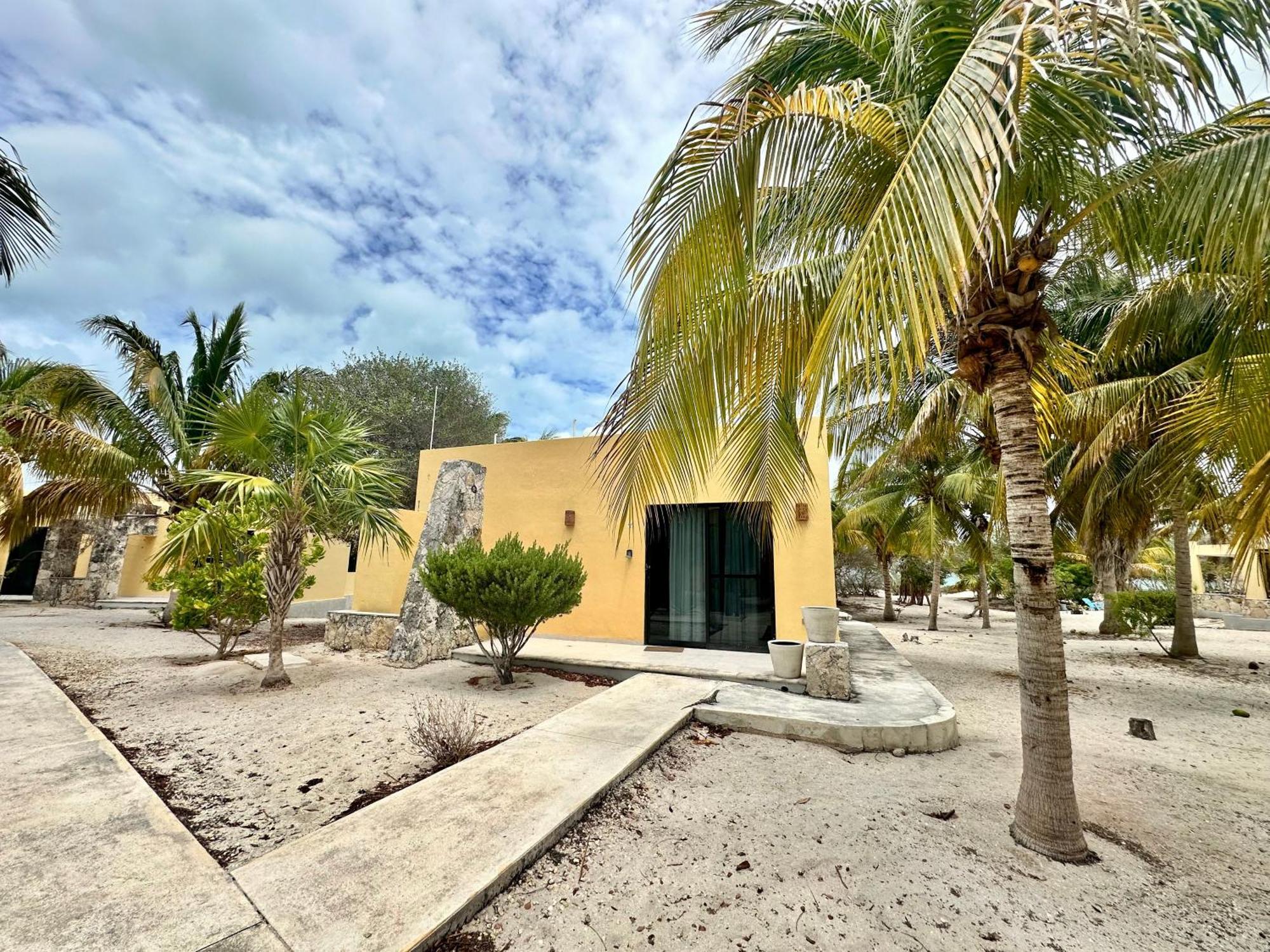 Private 2-bedroom Beachfront In - Your Secluded Escape * Celestun