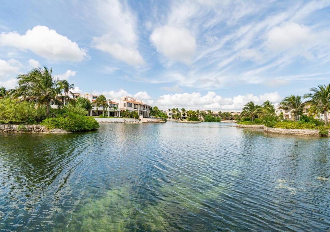 Apartment Ground Floor Paradise With Marina View And Pool Paddleboard Included
