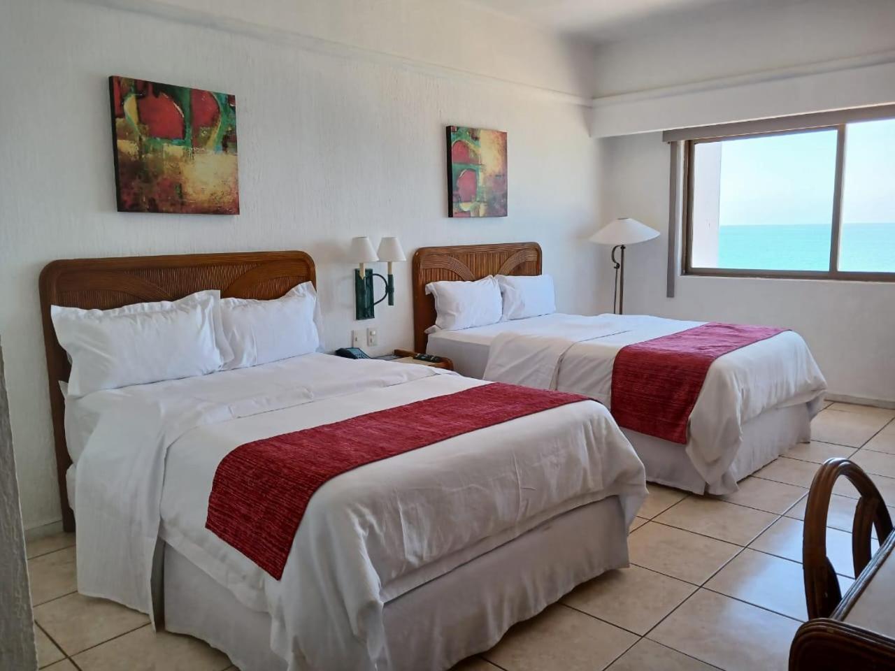 San Carlos Plaza Hotel