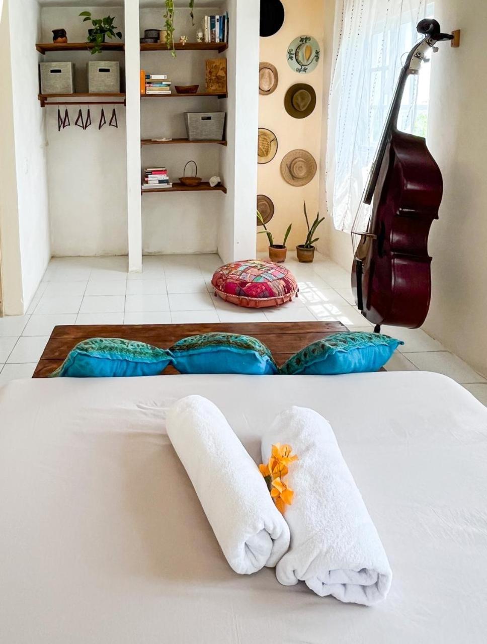 La Casa Del Sol, Beachfront Holiday home *