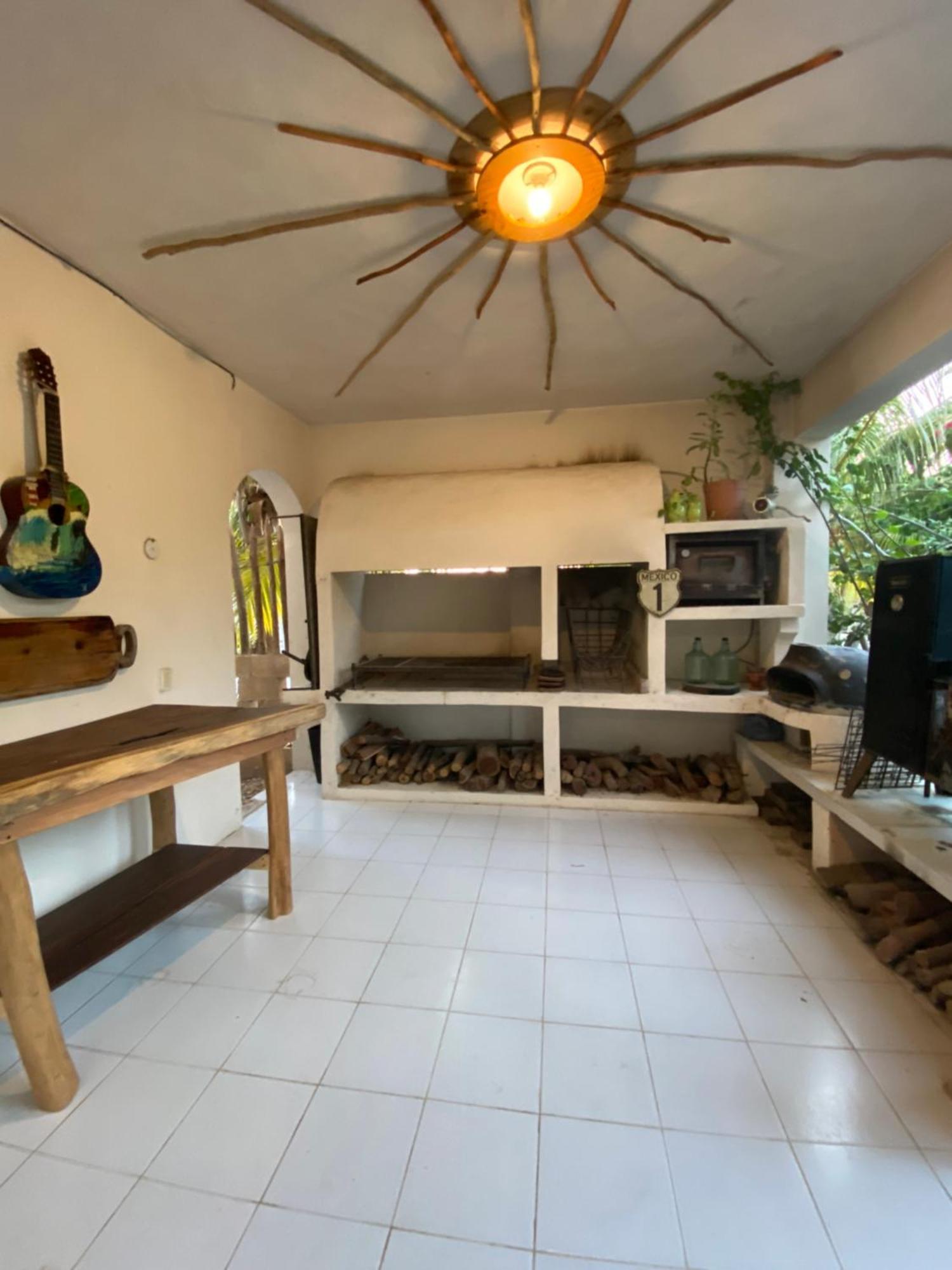 La Casa Del Sol, Beachfront Holiday home