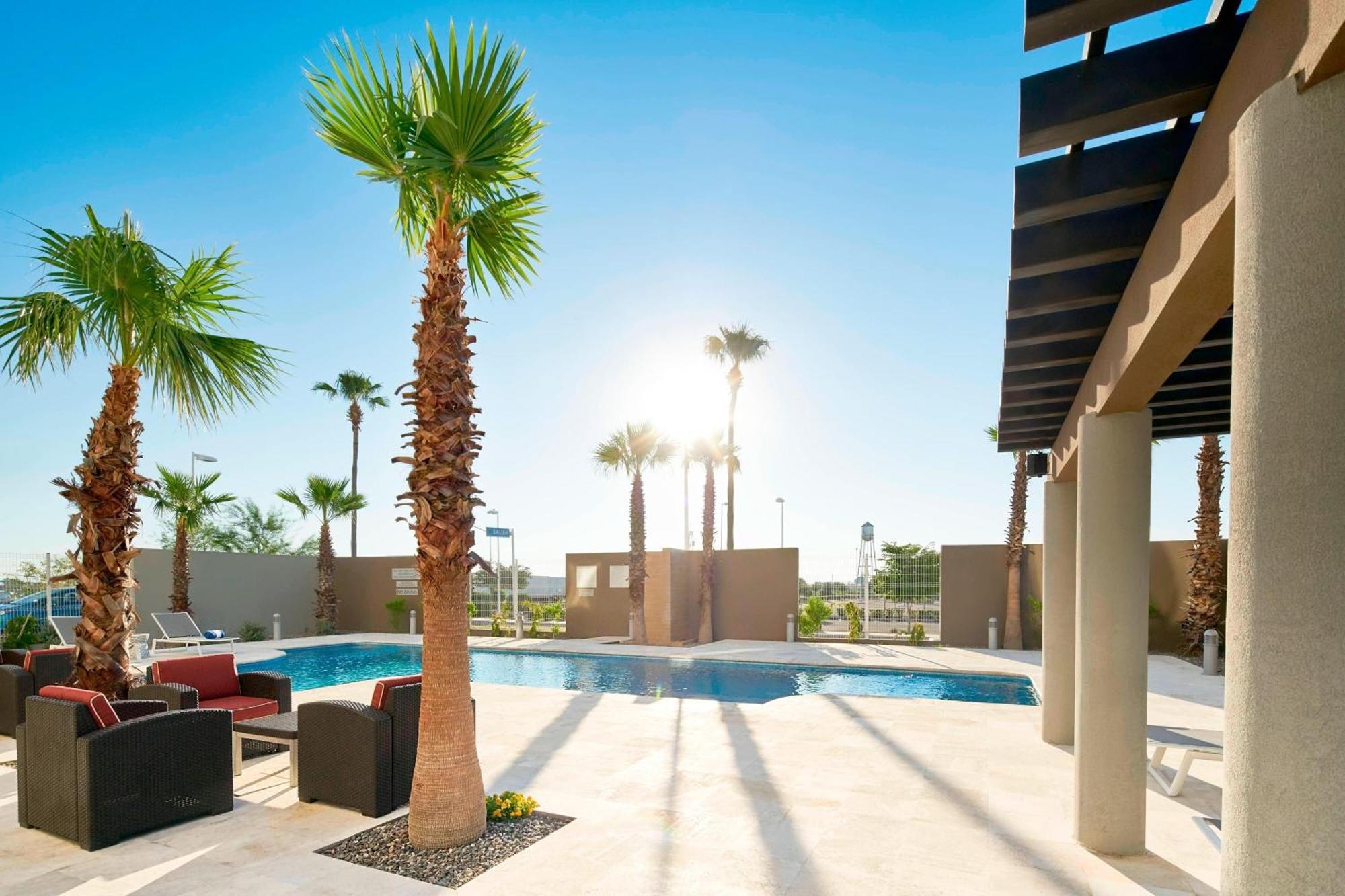 Hotel Courtyard By Marriott