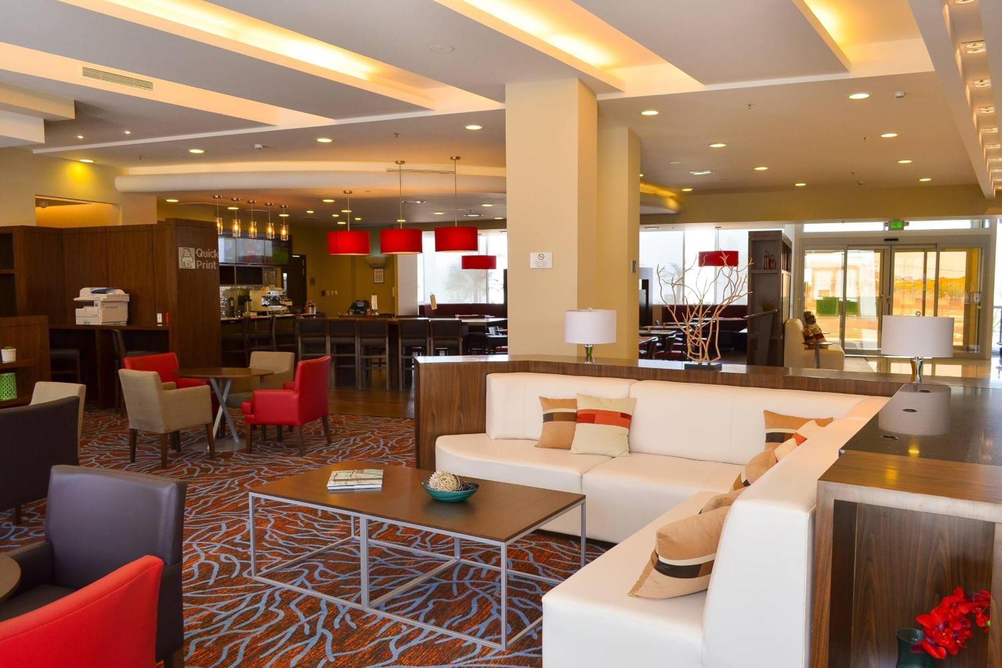 Hotel Courtyard By Marriott