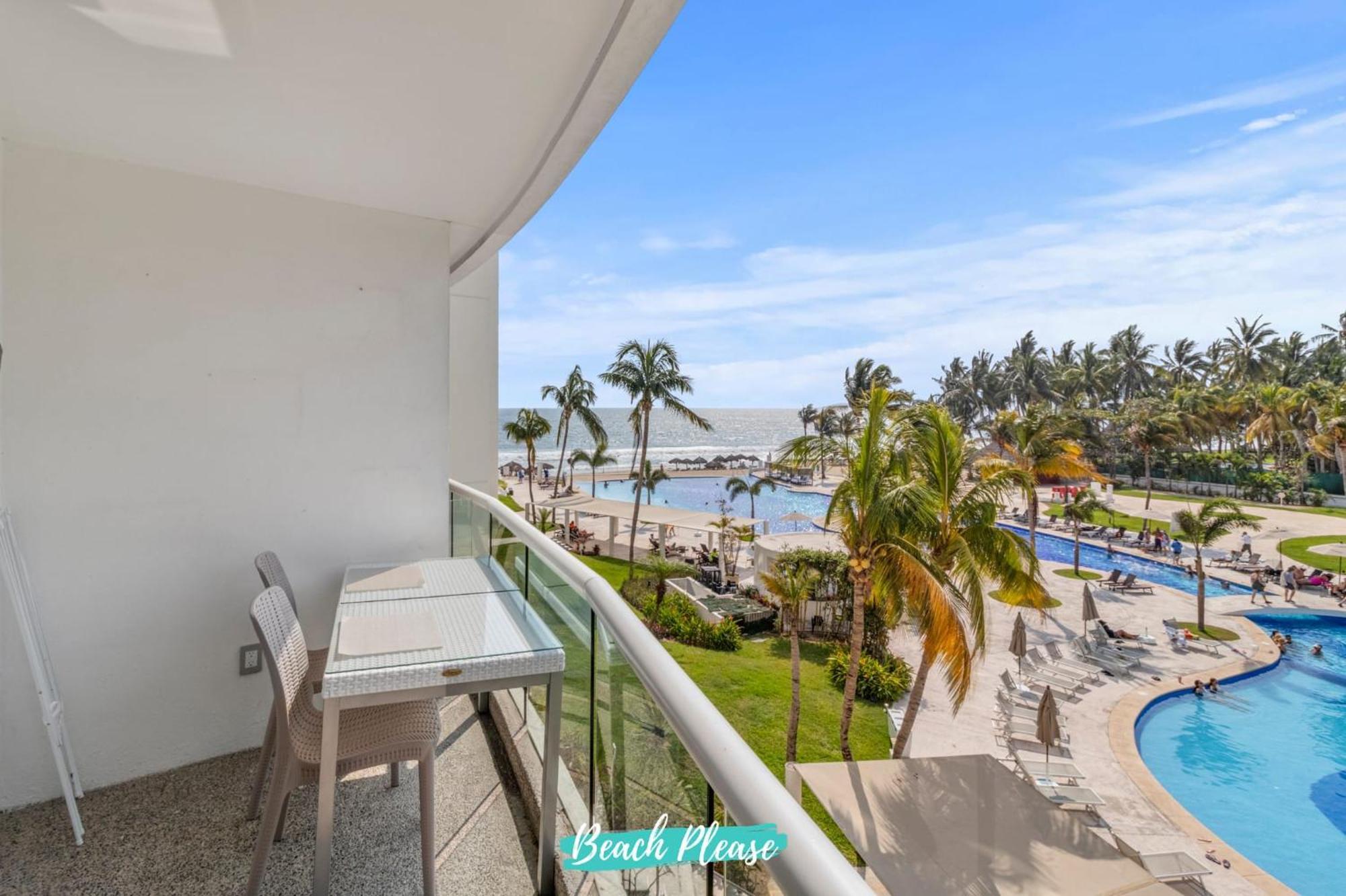 Villamagna - Beachfront Retreat With Oceanviews Apartment