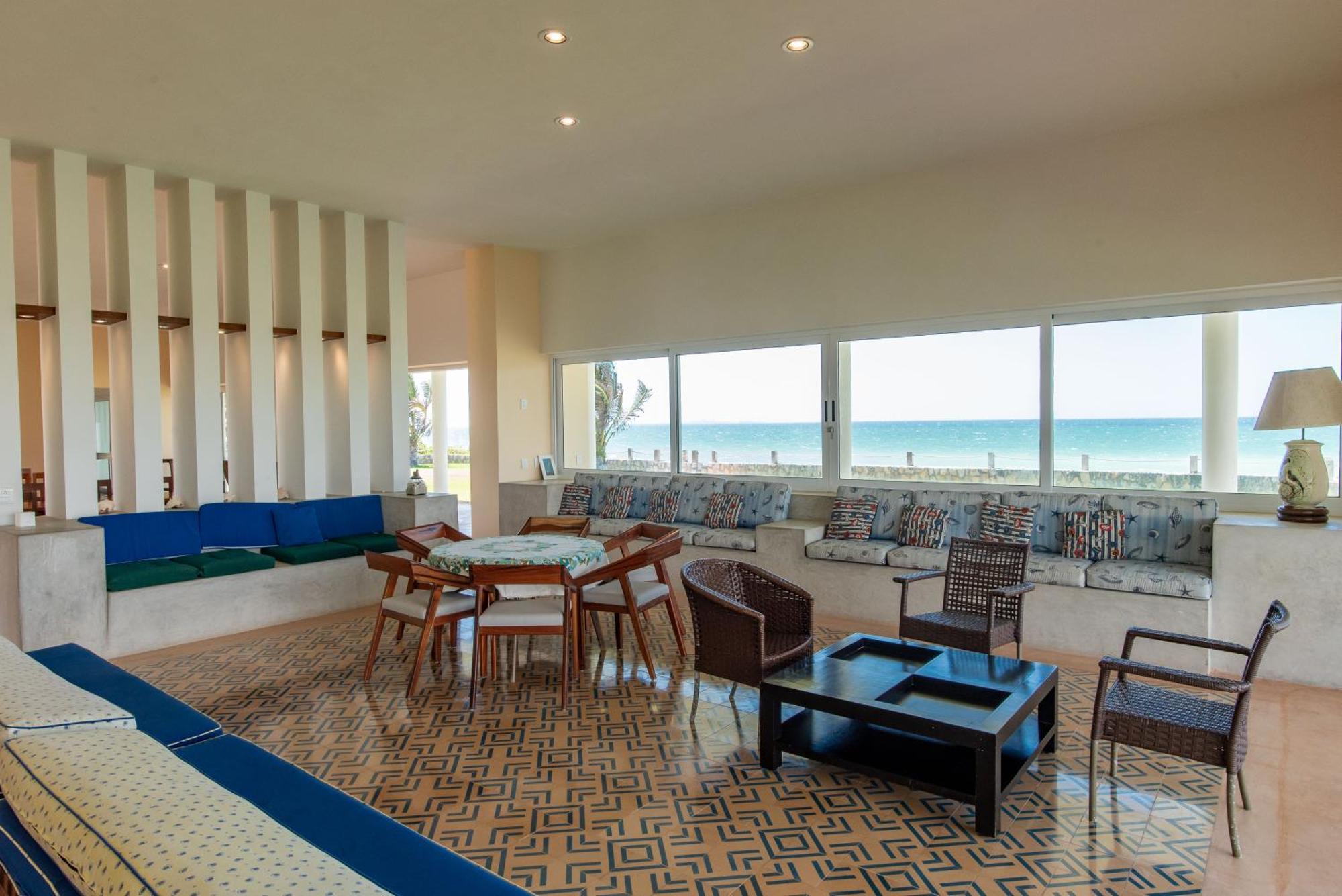 97985 Stunning Beachfront Wi-fi East Of Progreso Chicxulub