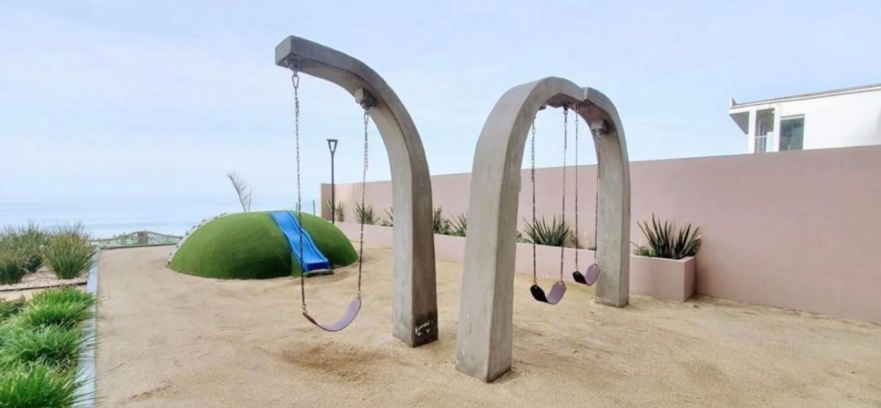 Mia * Tijuana