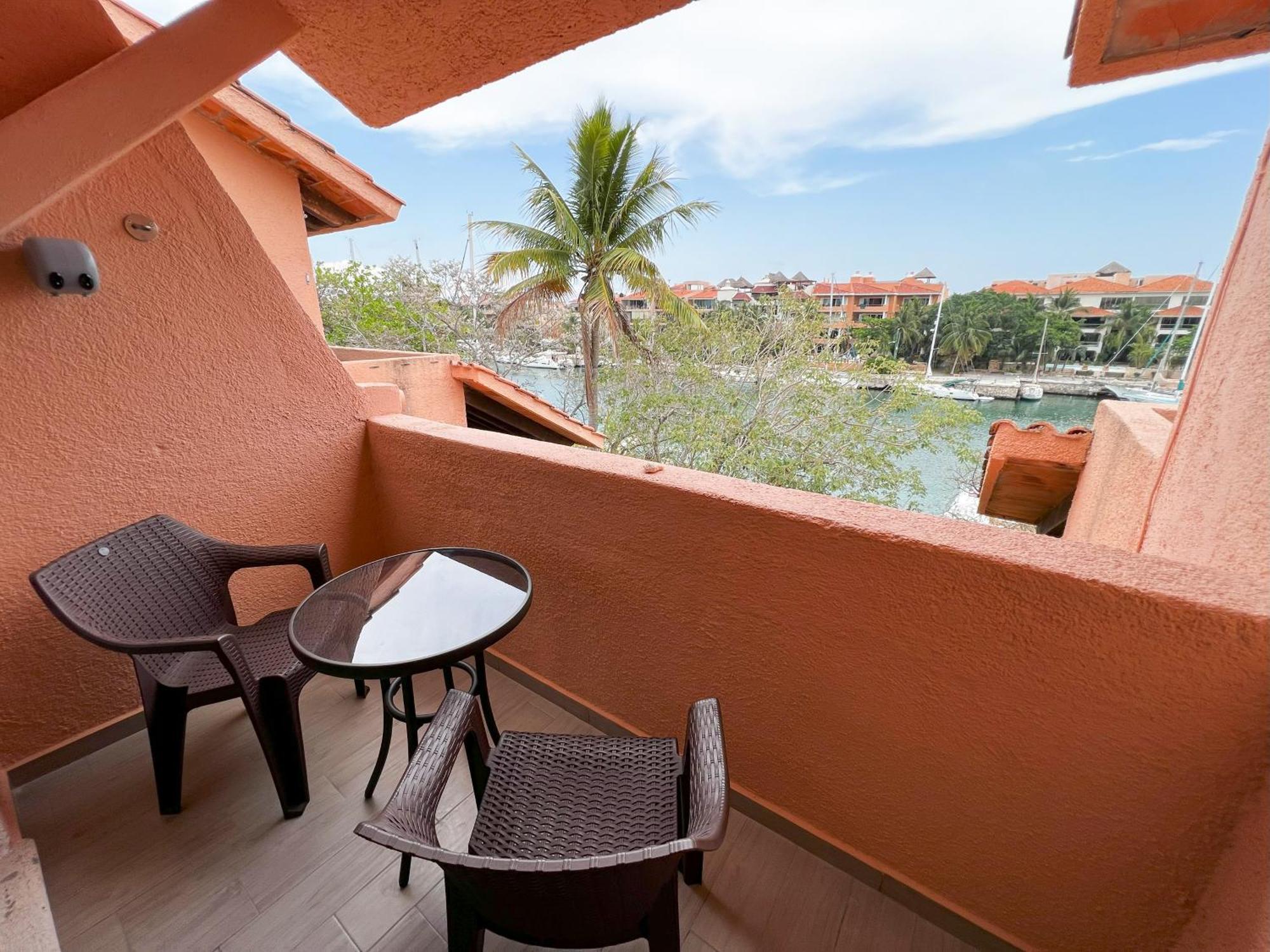 Ocean & Marina Views,affordable,spoil Yourself!