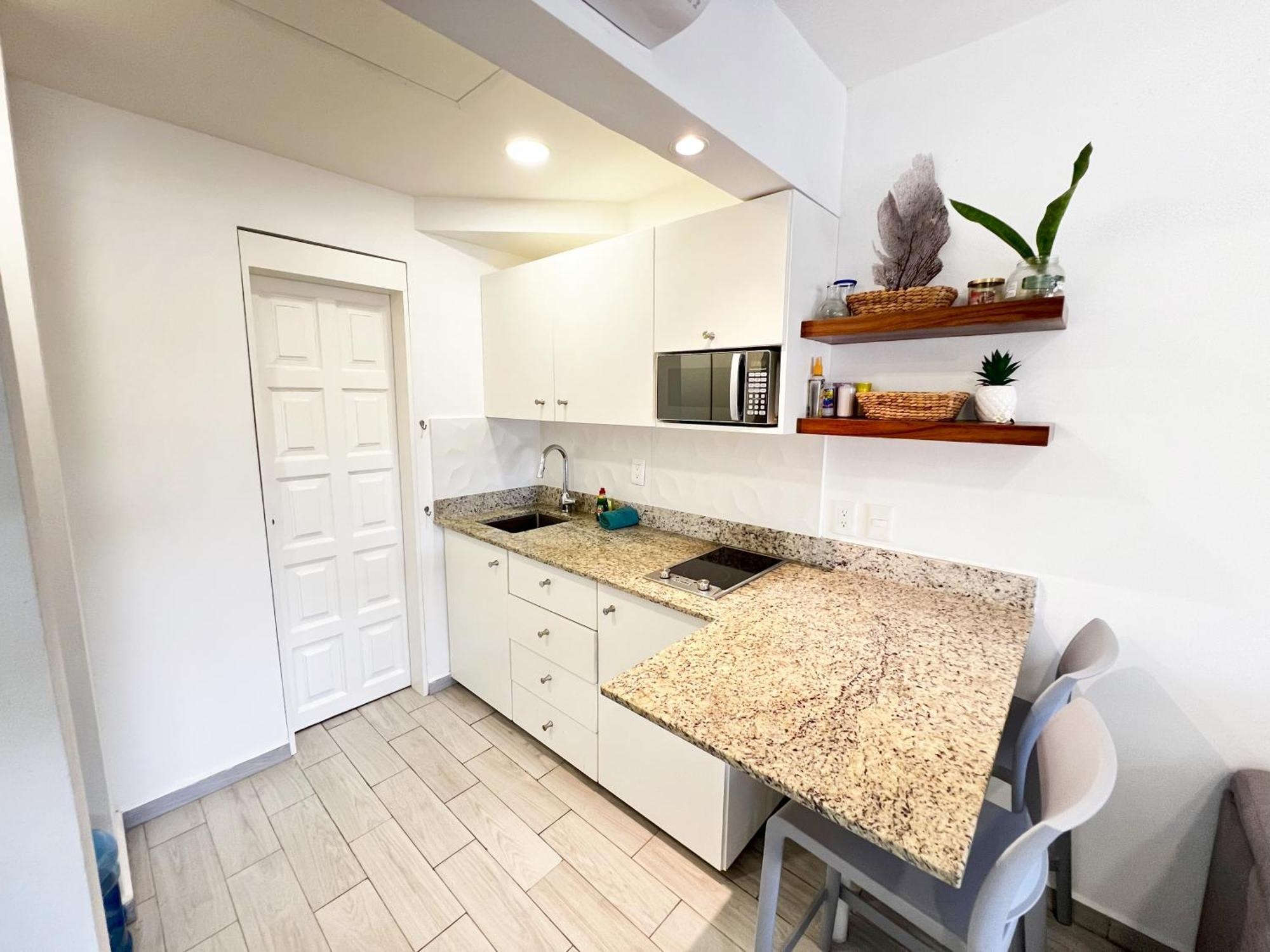 Apartment Ocean & Marina Views,affordable,spoil Yourself!