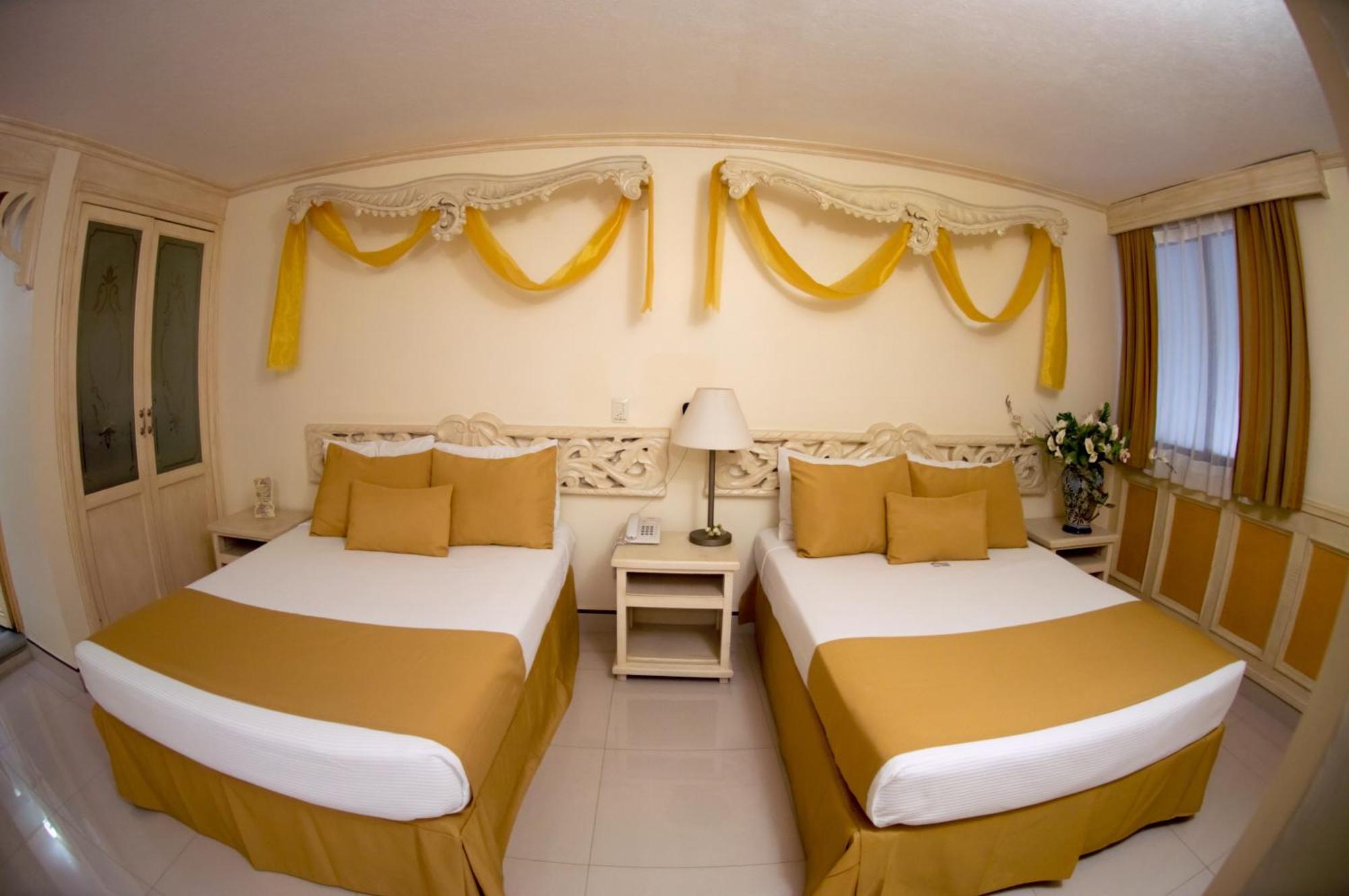 Hotel Margaritas Plaza Cristal 4*