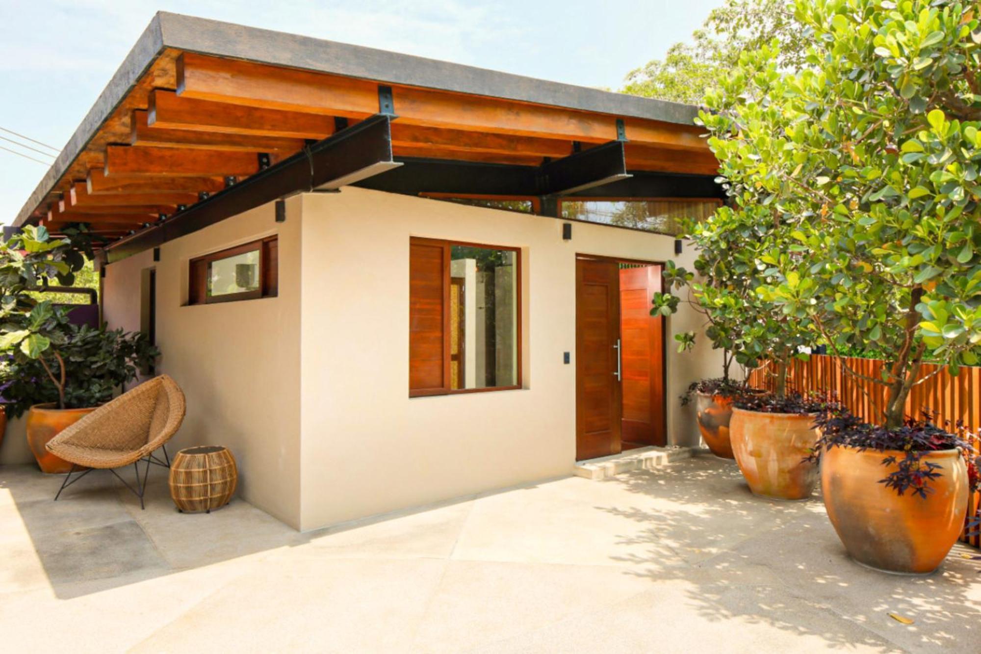 Welcome To Paradise - Luxurious 2 Bedroom Oasis With Pool And Lush Tropical Garden Villa *