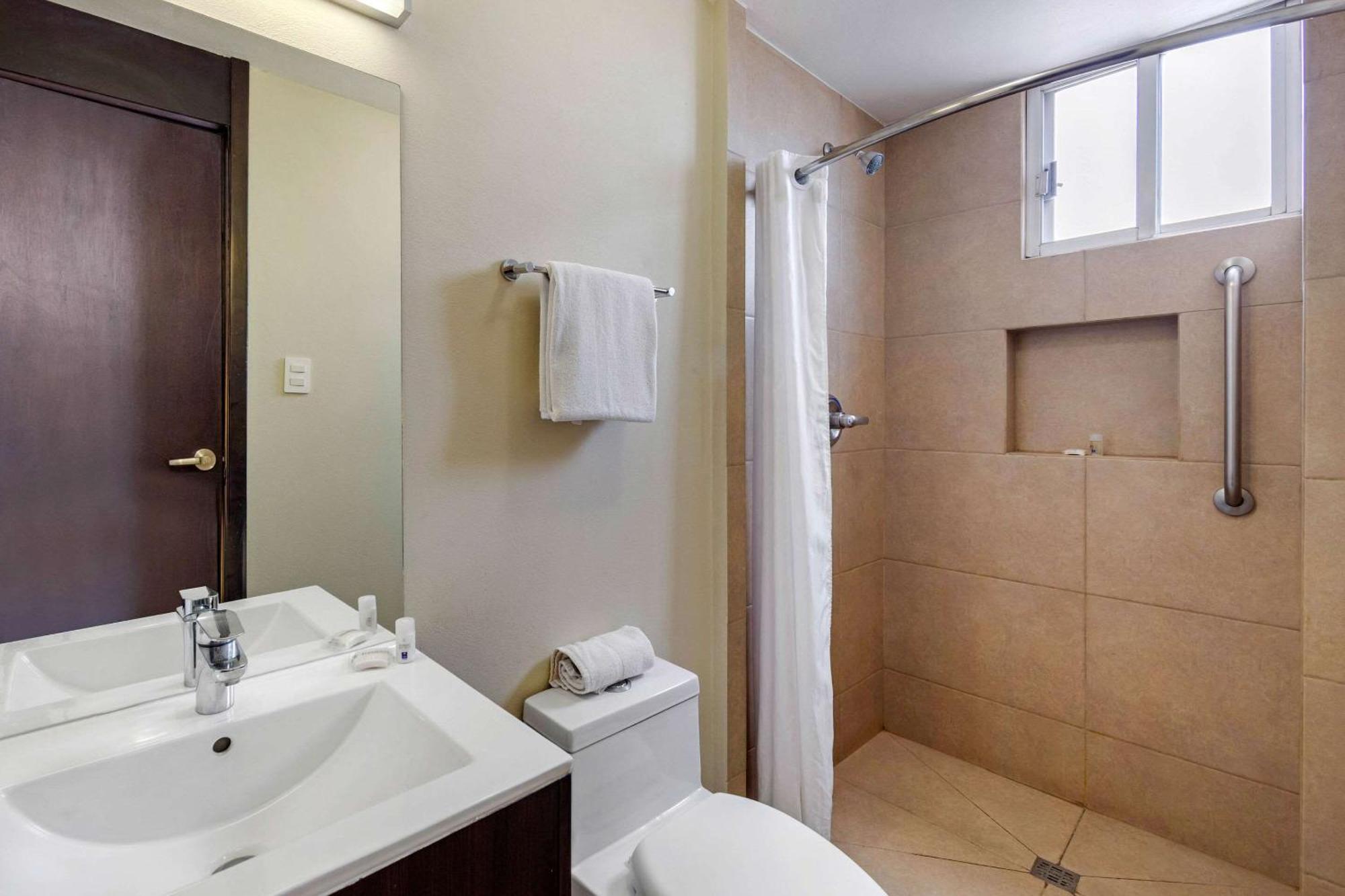 Hotel Comfort San Luis Potosi