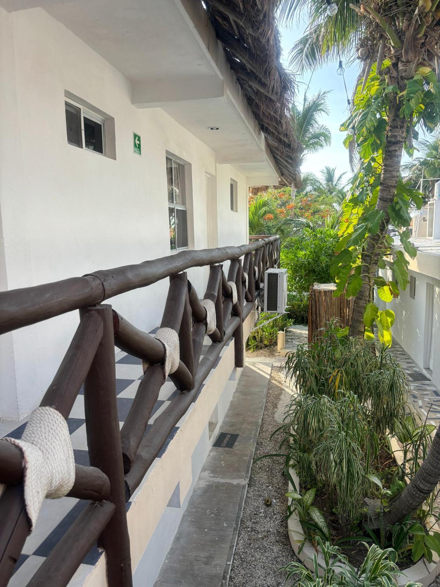 La Diosa Kali Front 3* Isla Holbox