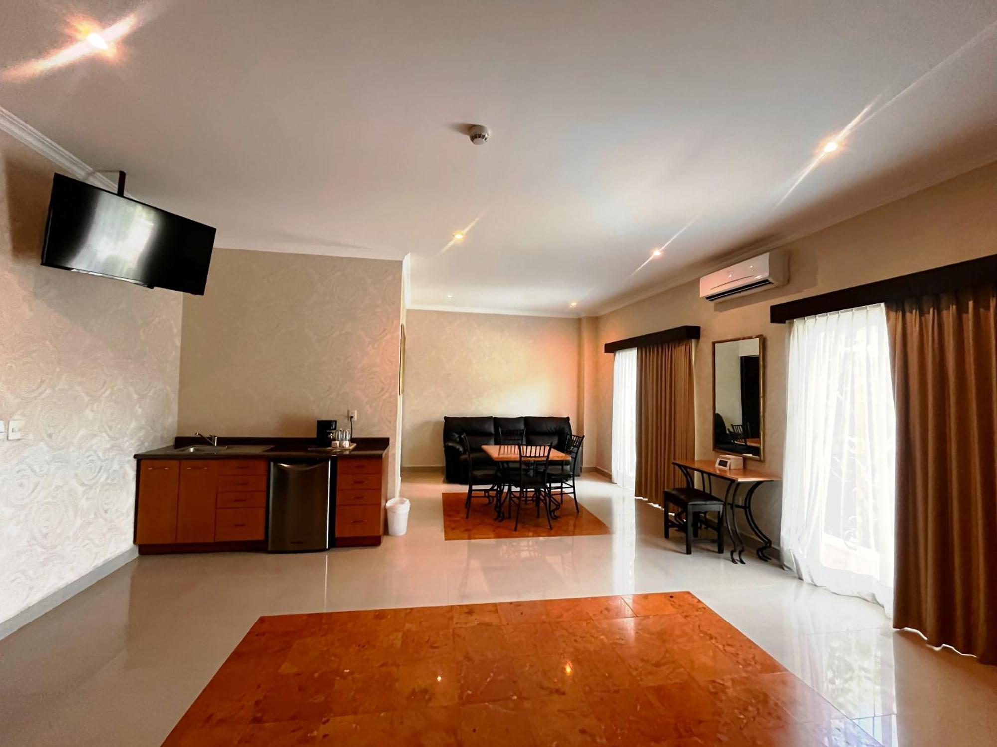 Hotel Palacio Maya