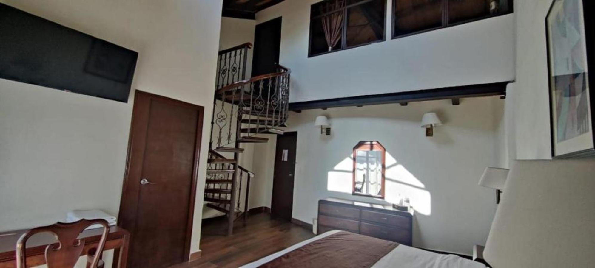 Santa Cecilia La Mora Huasca Hotel *