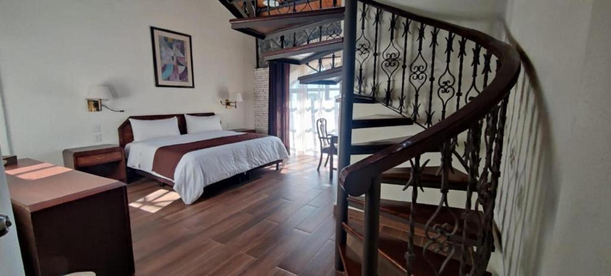Hotel Santa Cecilia La Mora Huasca *