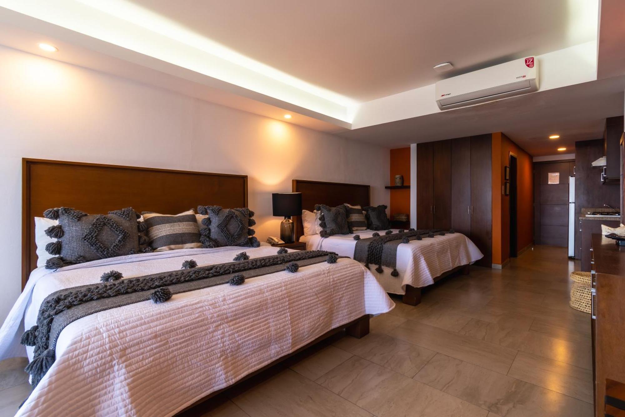 Hotel The Paramar Beachfront Boutique With Breakfast Included - Downtown Malecon
