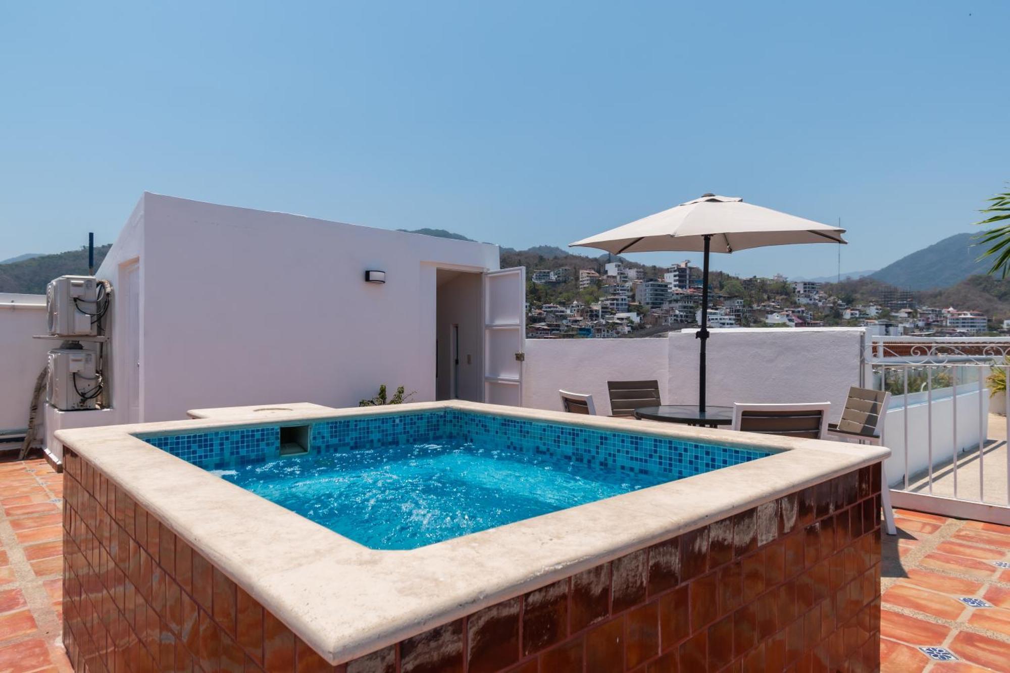 The Paramar Beachfront Boutique With Breakfast Included - Downtown Malecon Hotel