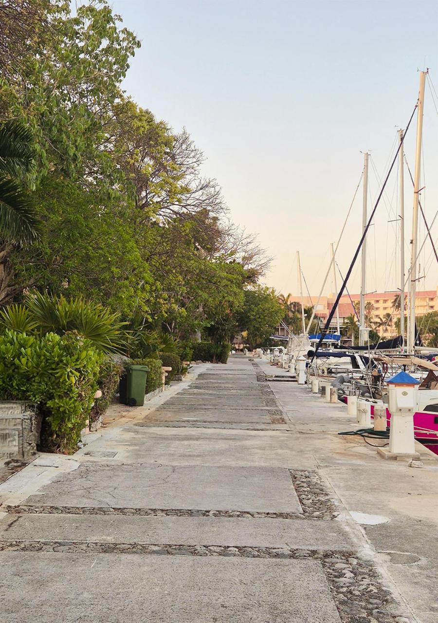 Ocean & Marina Views,affordable,spoil Yourself! Apartment