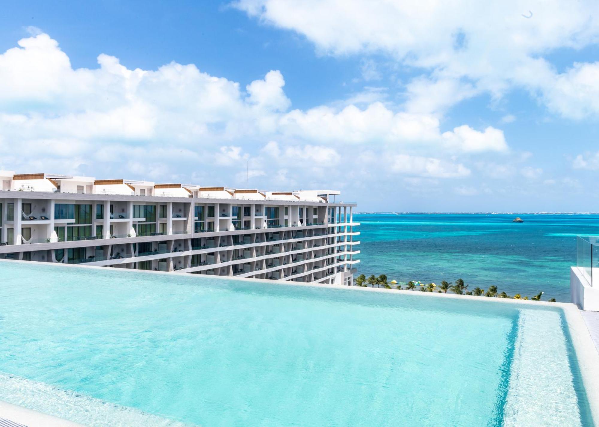 Garza Blanca & Hotel